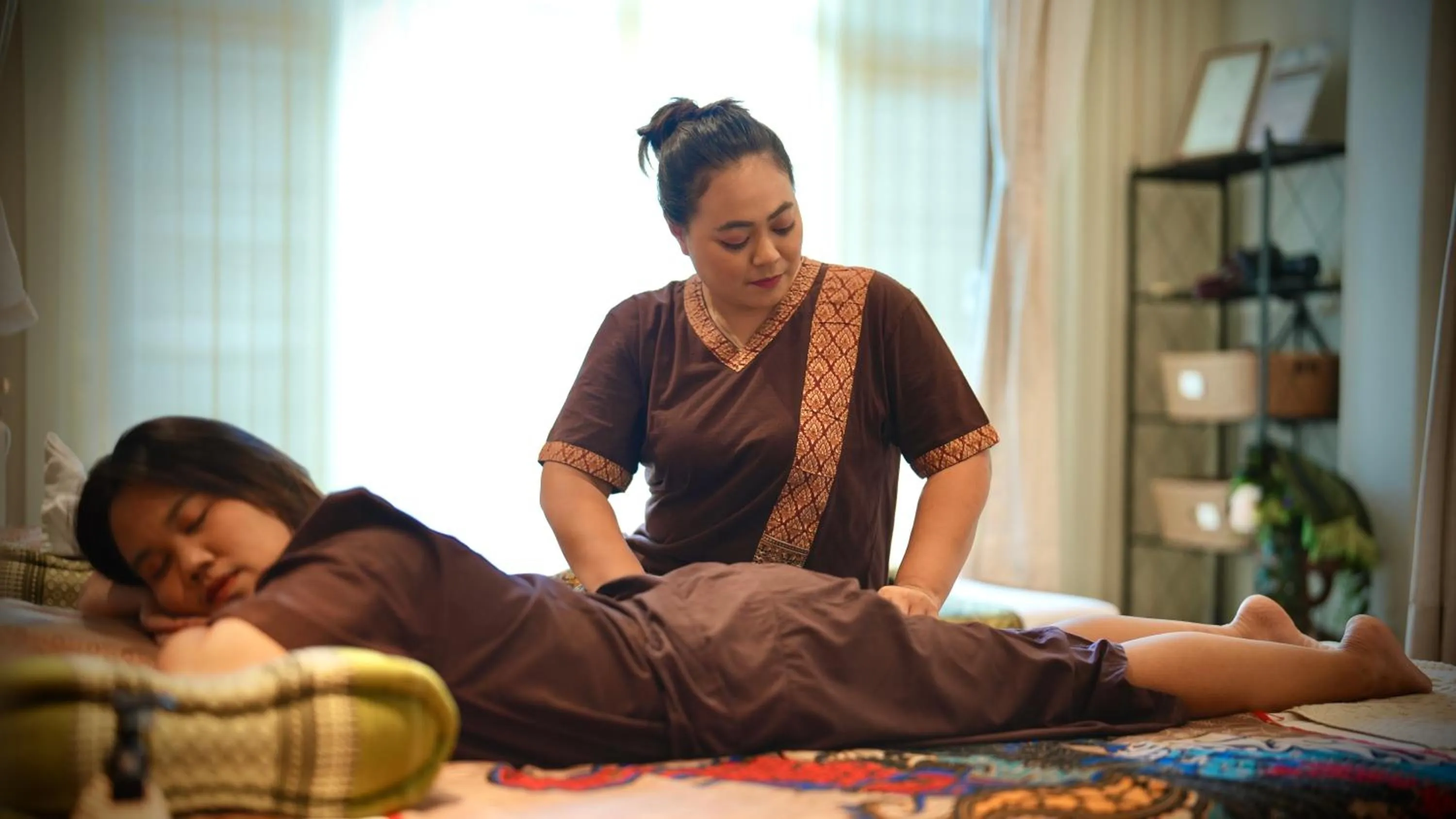 Massage in A-Te Chumphon Hotel - SHA Plus