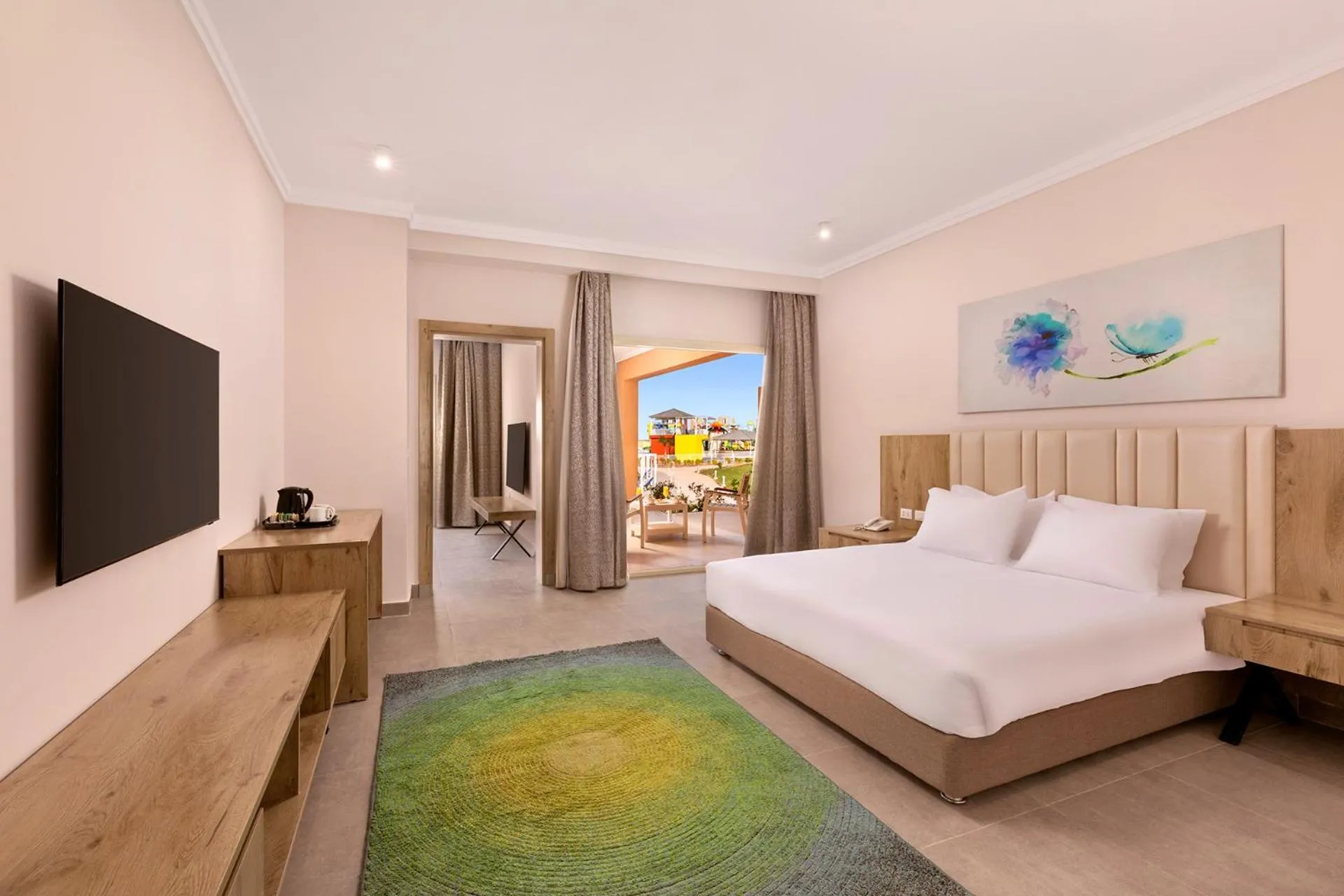 Photo of the whole room, Bed in Pickalbatros Jungle Aqua Park - Neverland Hurghada