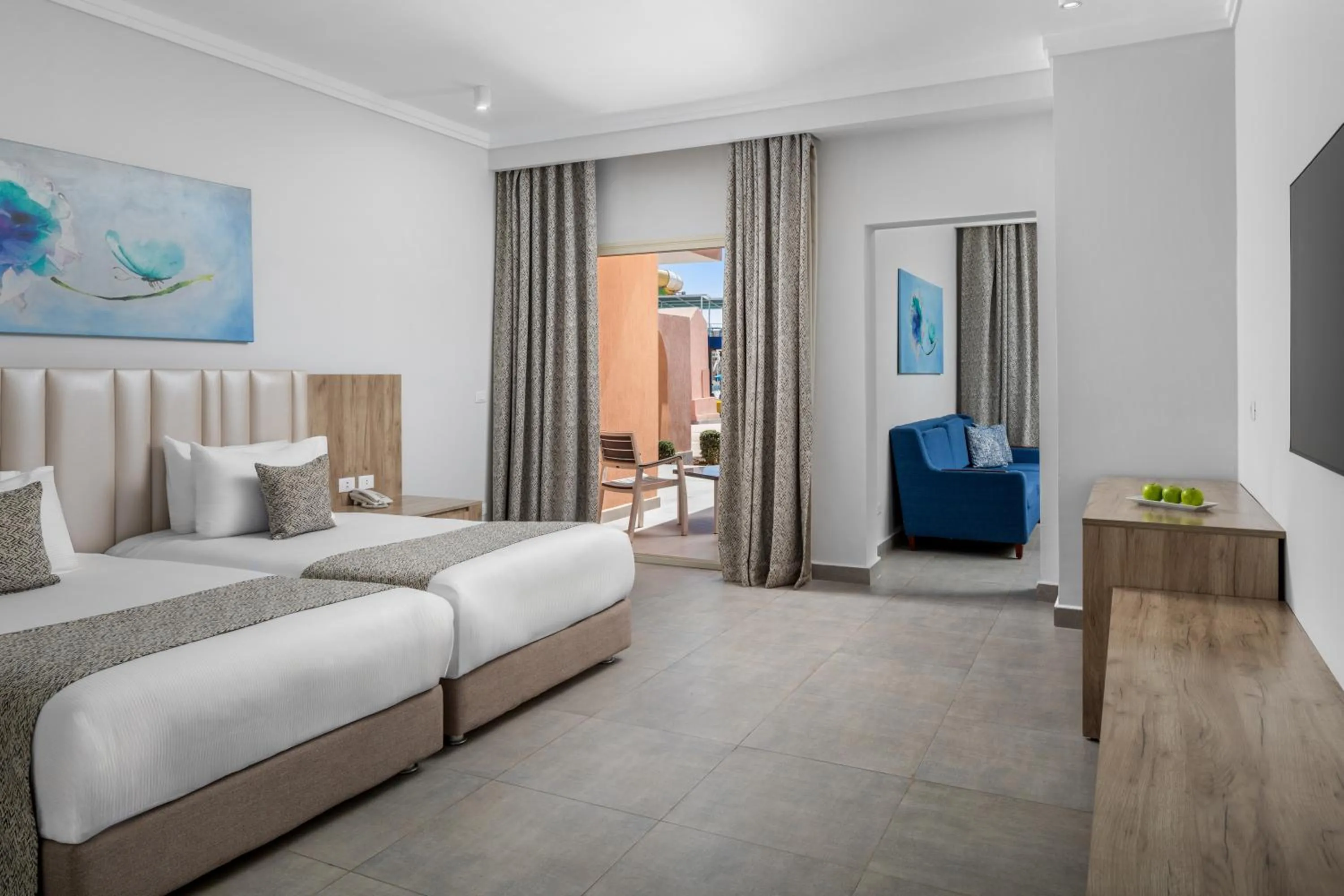 Bedroom, Bed in Pickalbatros Jungle Aqua Park - Neverland Hurghada