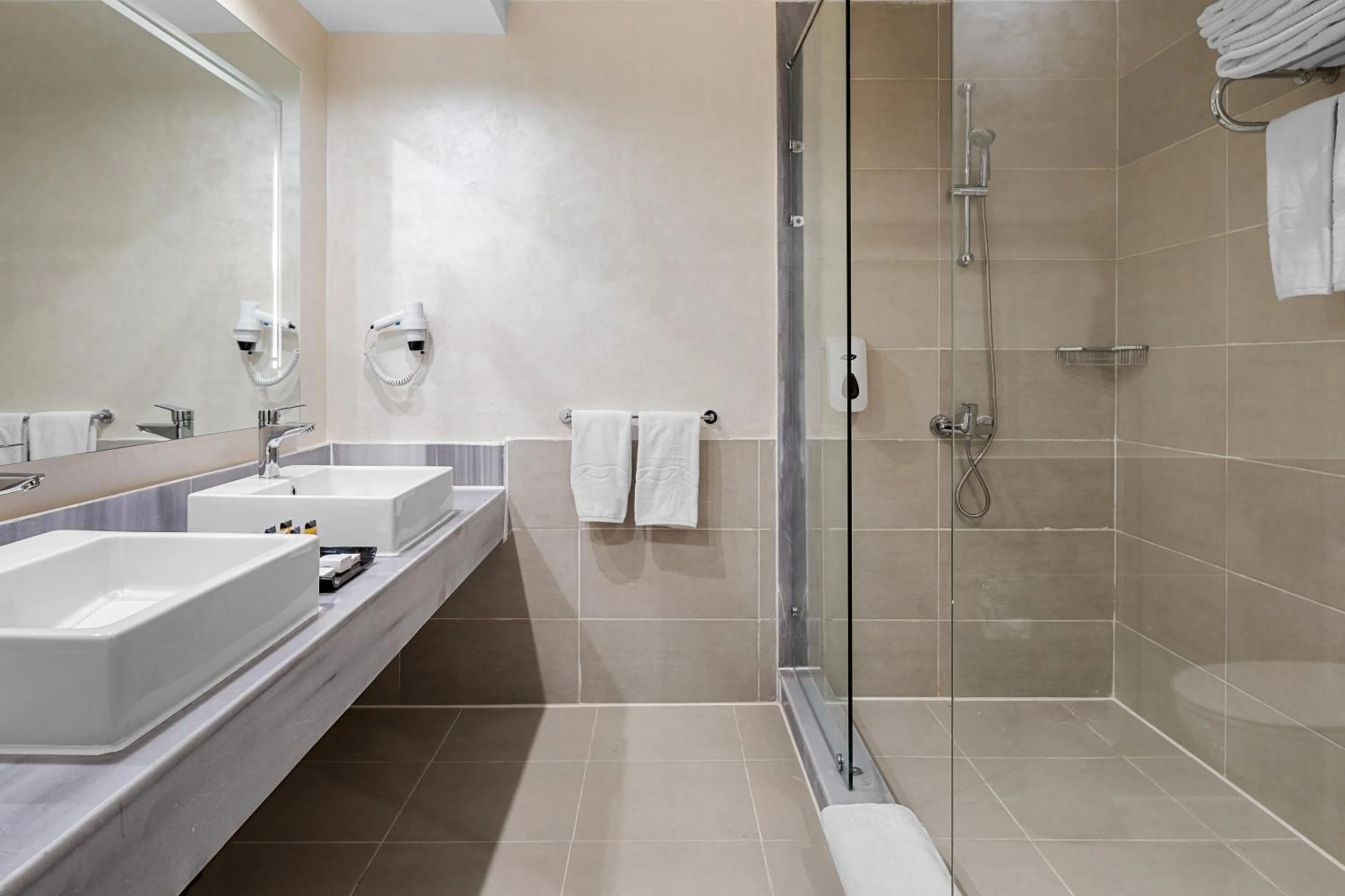 Bathroom in Pickalbatros Jungle Aqua Park - Neverland Hurghada