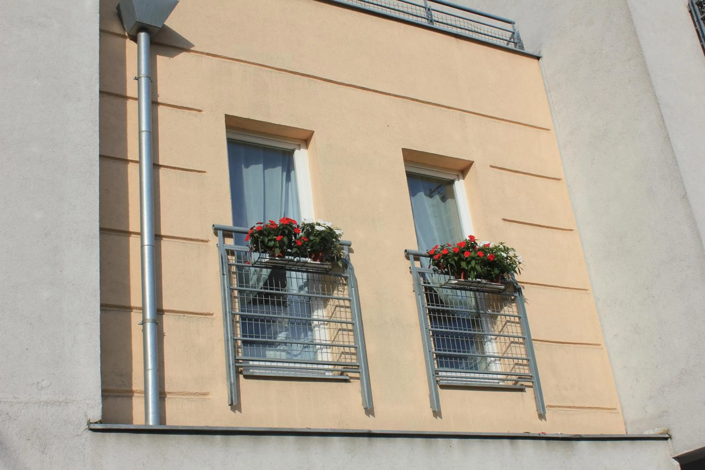 Property building in Kolorowa Guest Rooms