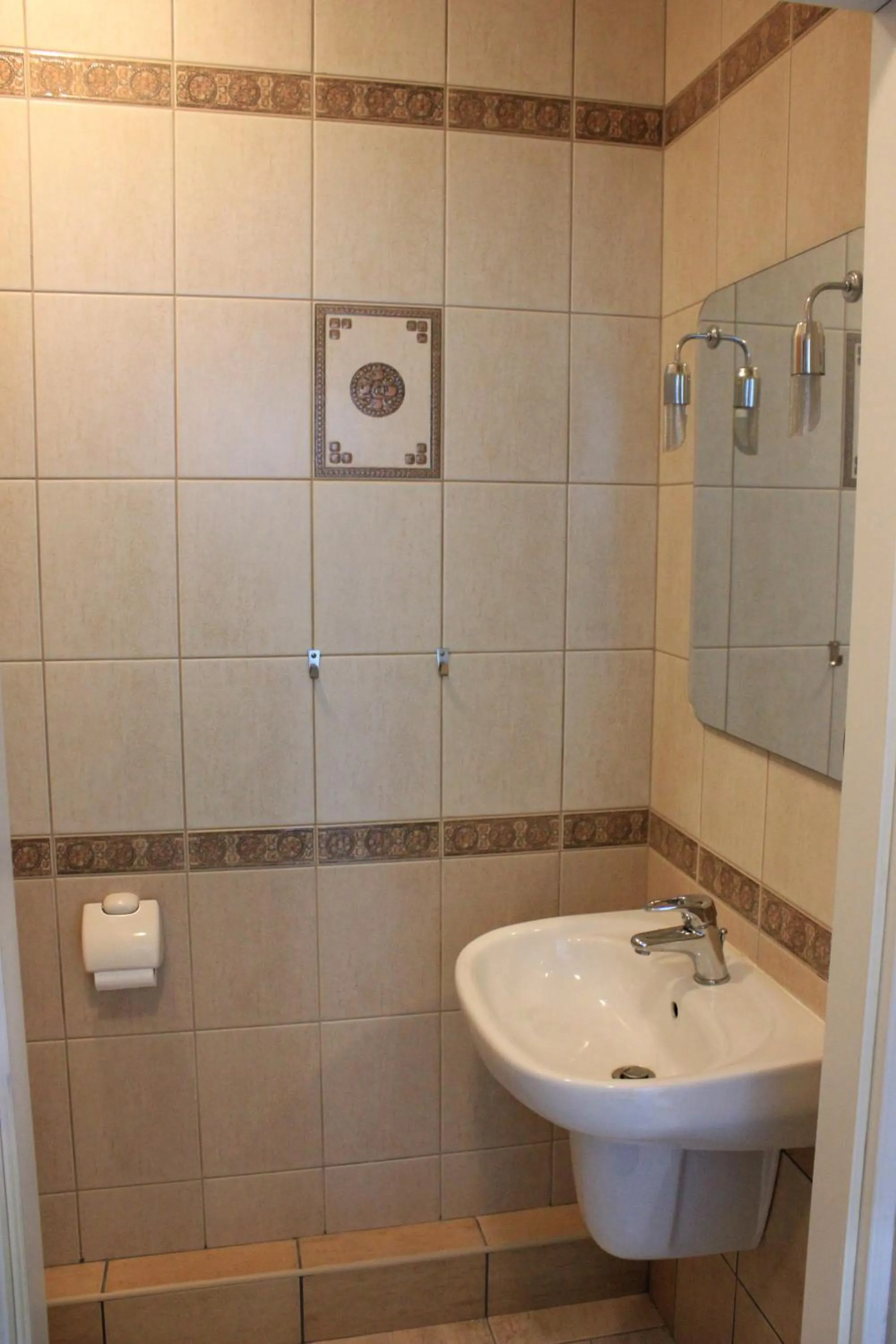 Shower in Kolorowa Guest Rooms