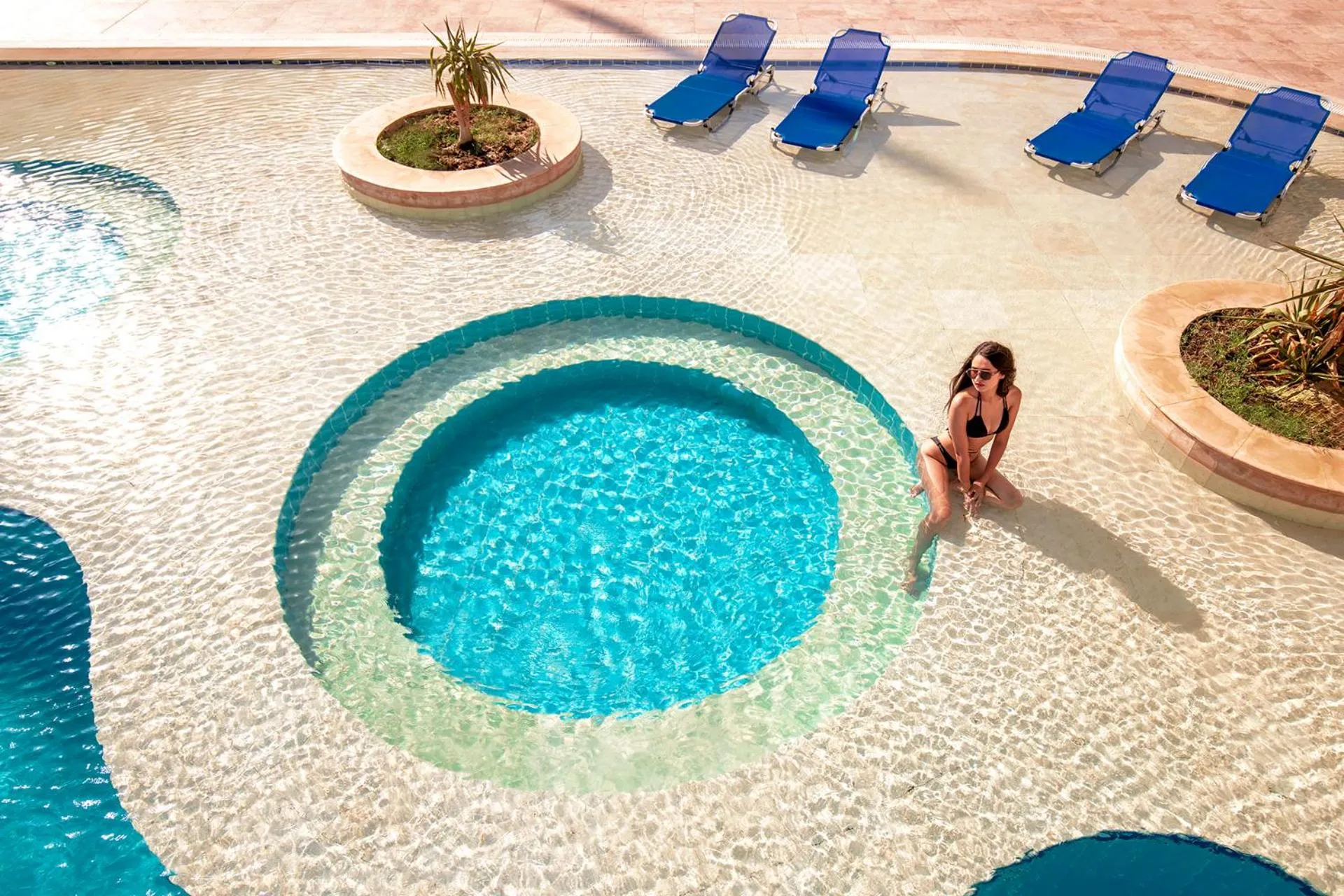 Swimming pool in Pickalbatros Aqua Blu Resort - Hurghada