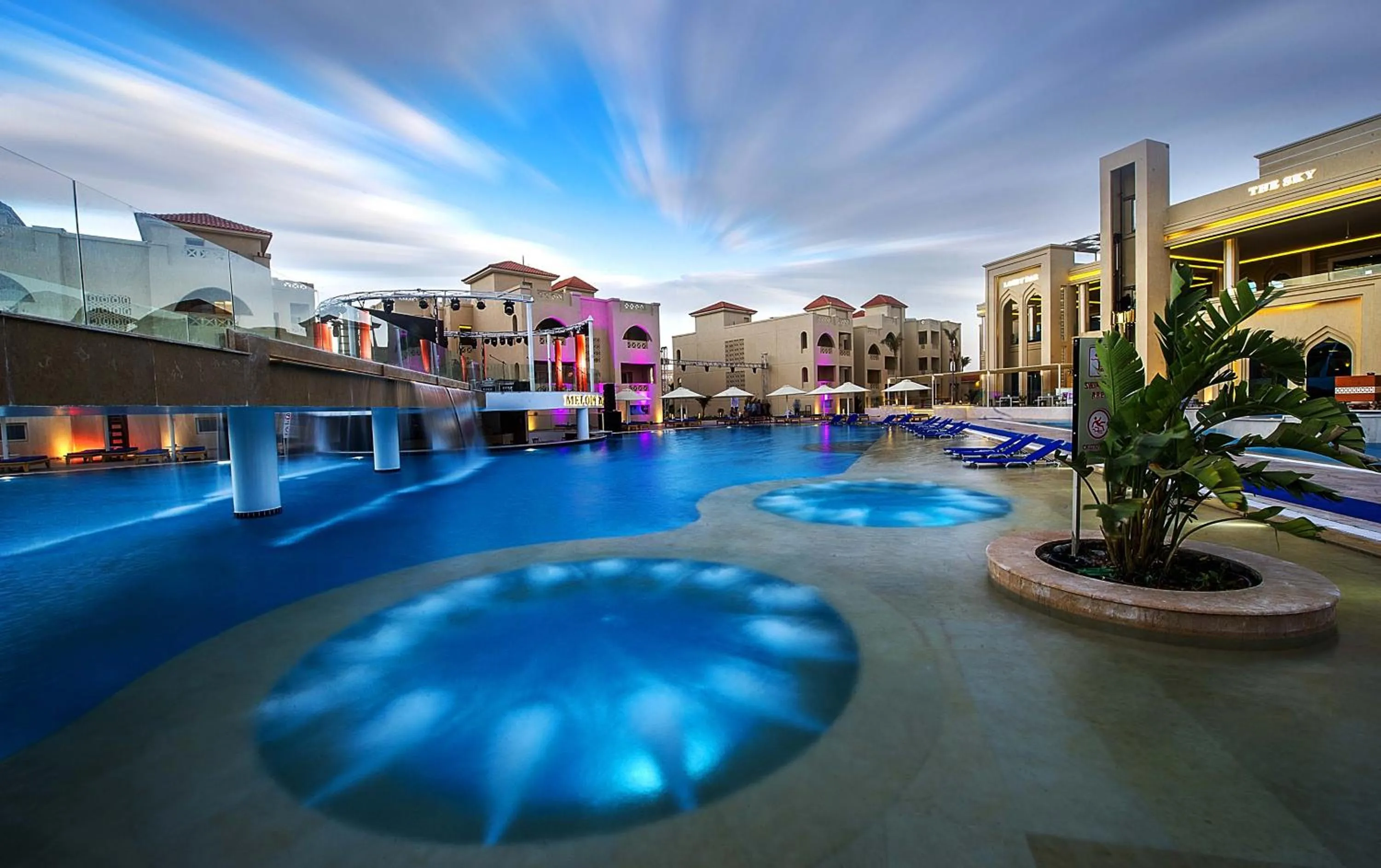 Pool view in Pickalbatros Aqua Blu Resort - Hurghada