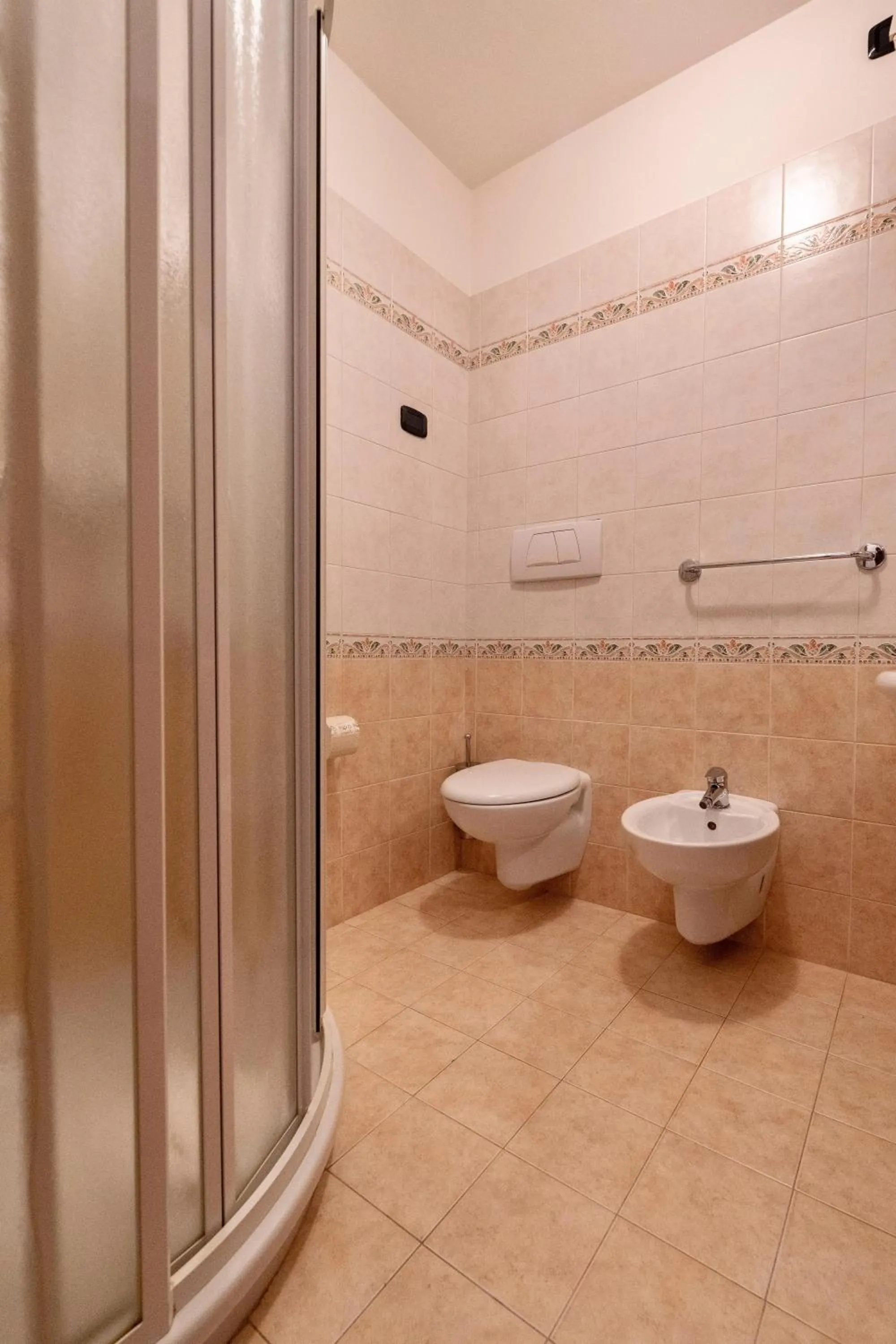 Shower in Hotel Primula