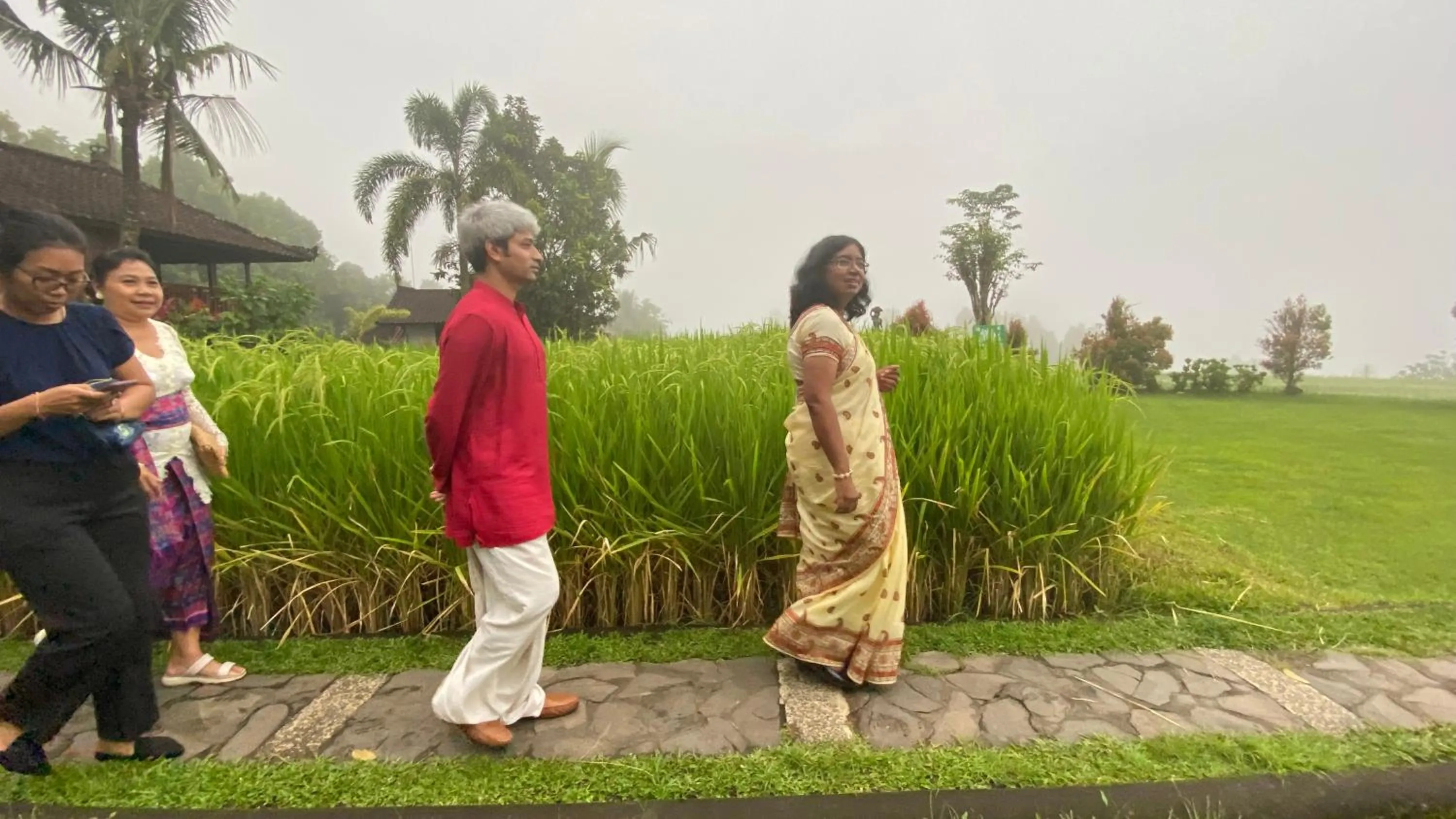 People in Puri Lumbung Cottages Restaurant & Spa Munduk