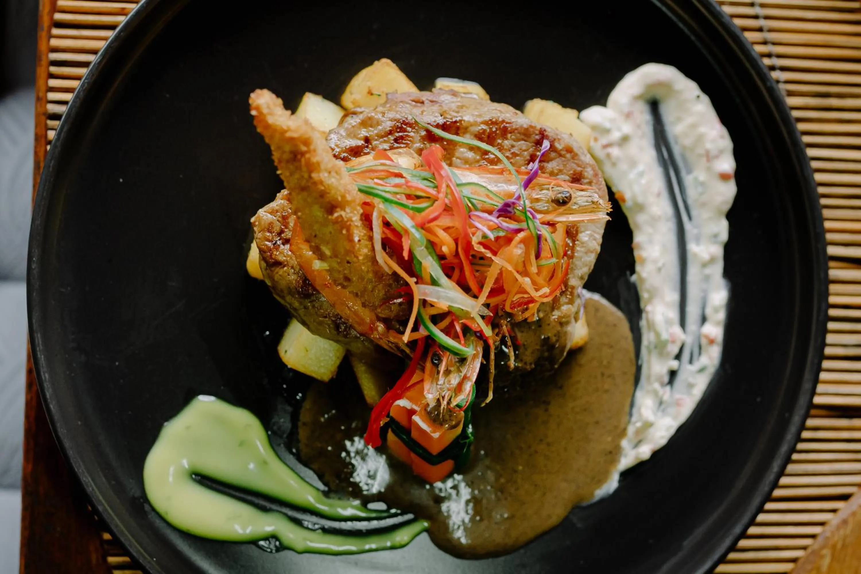 Food and drinks in Puri Lumbung Cottages Restaurant & Spa Munduk