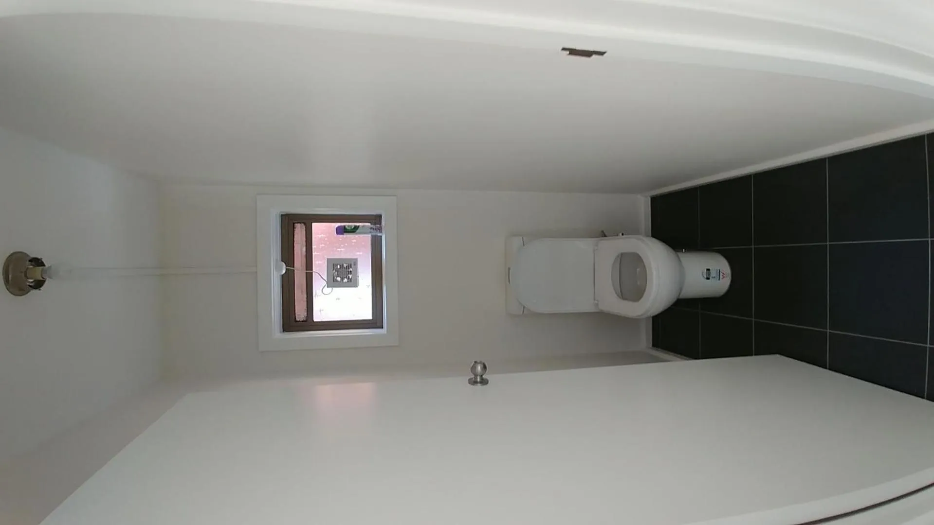 The View 2 bed unit with stunning Hobart outlook