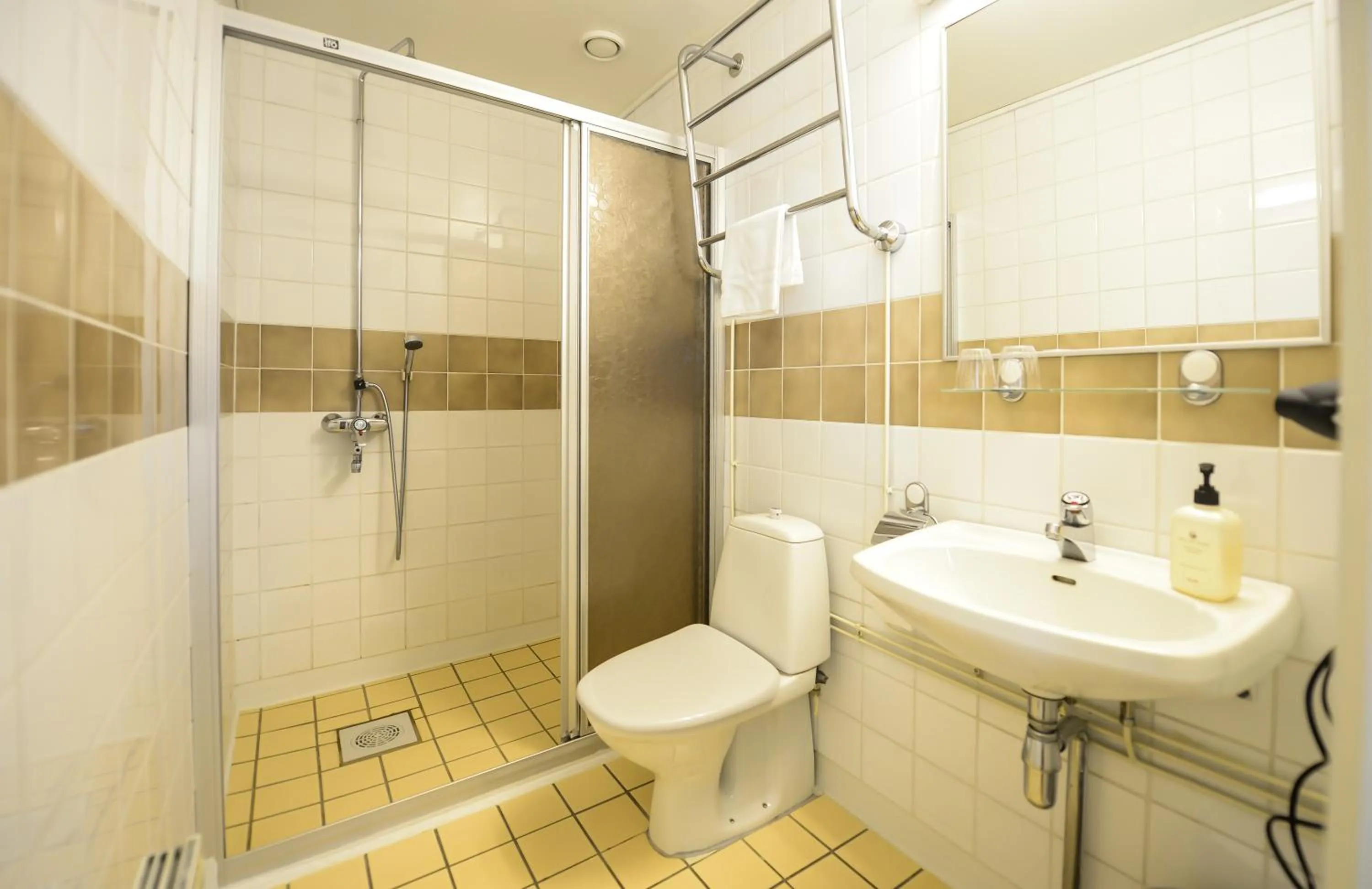 Bathroom in Hotel Sea Front