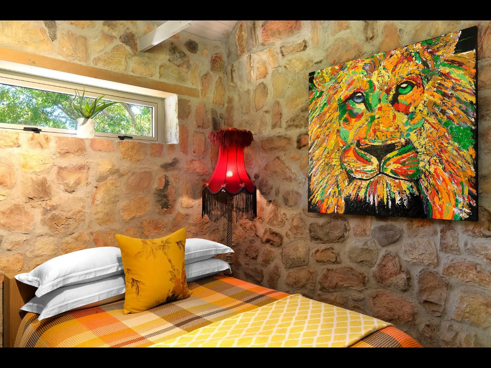 Bedroom, Bed in Umami Mountain Retreat