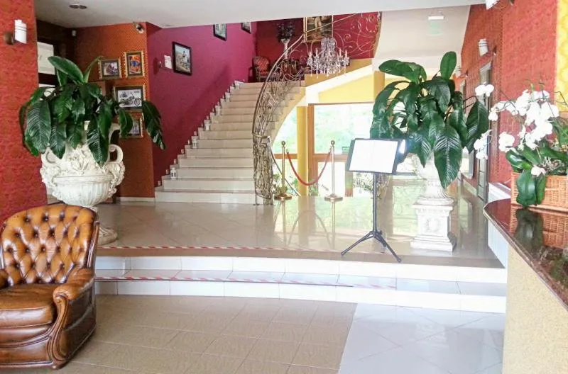 Lobby or reception in Hotel Zajazd Tumidaj