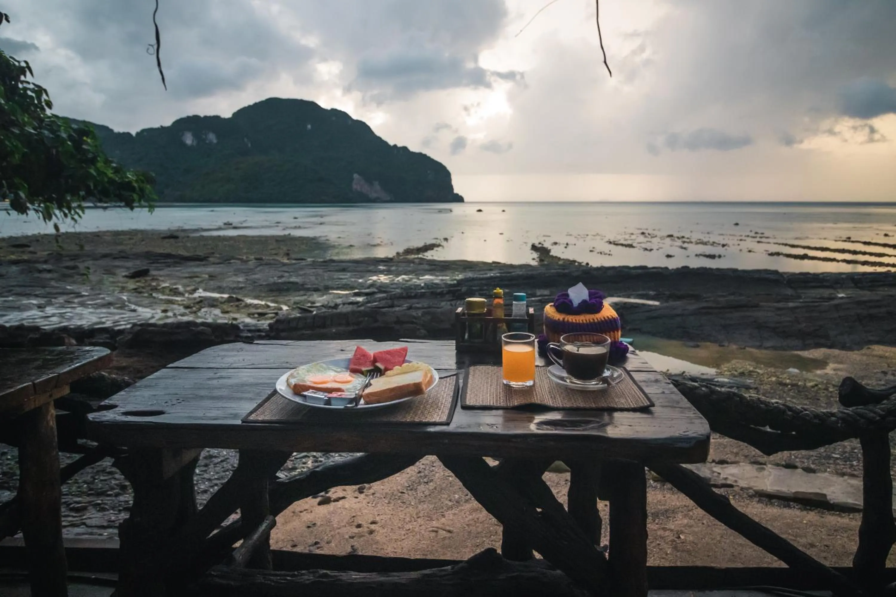 Phi Phi Sunset Bay Resort