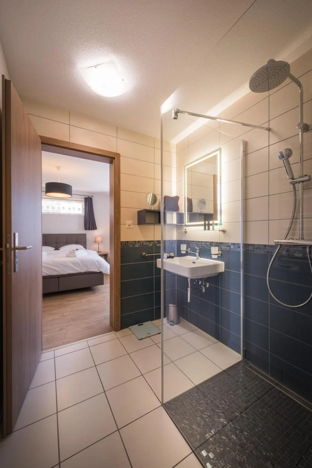 Bathroom, Bed in B+B Passifleur