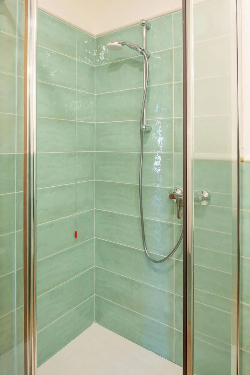 Shower in Hotel Centrale