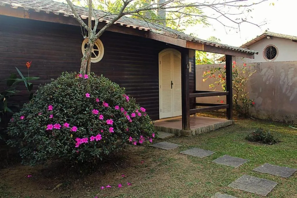 Property building in Pousada Flor de Penedo