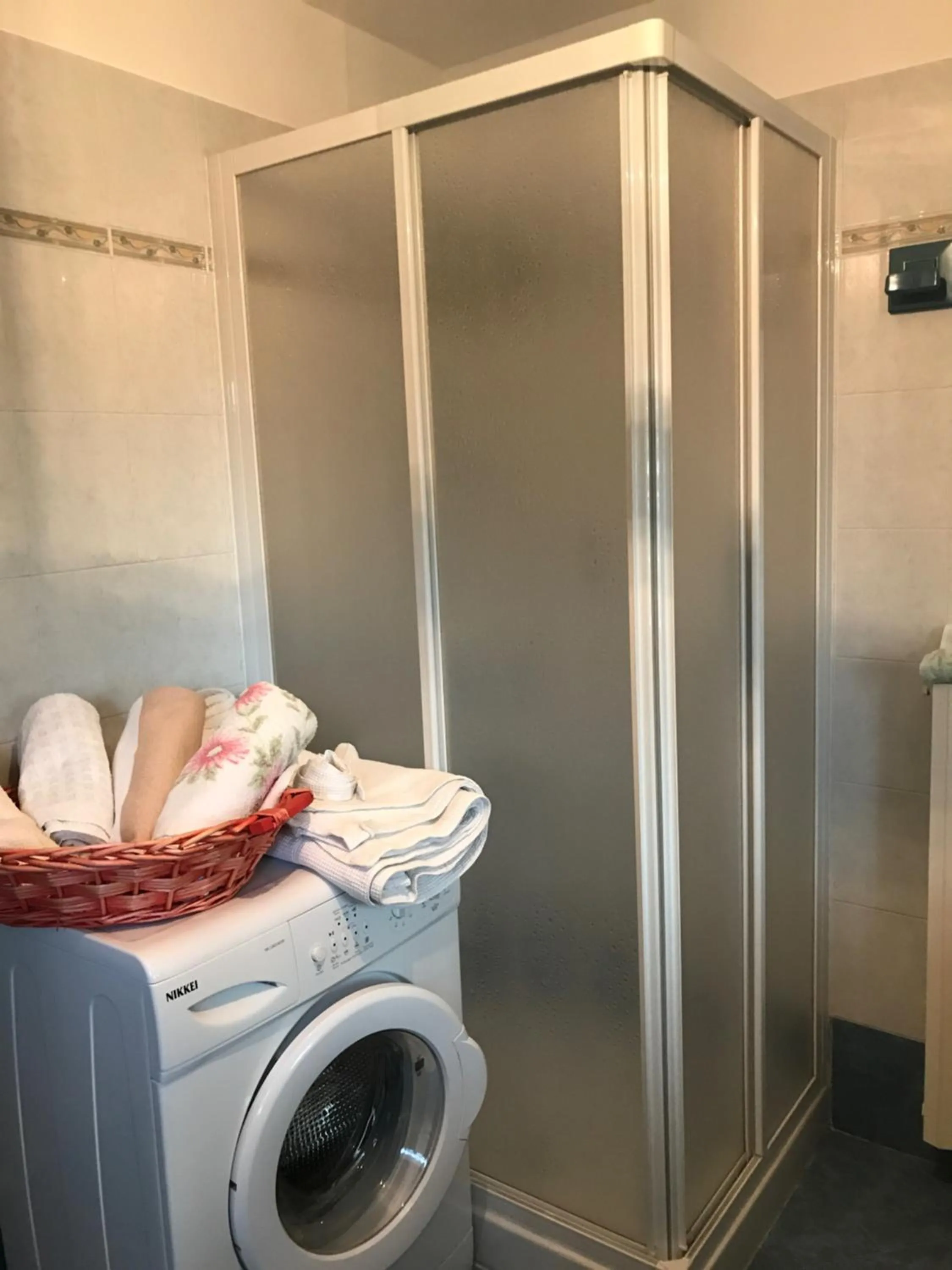 Shower in B&B del Borgo