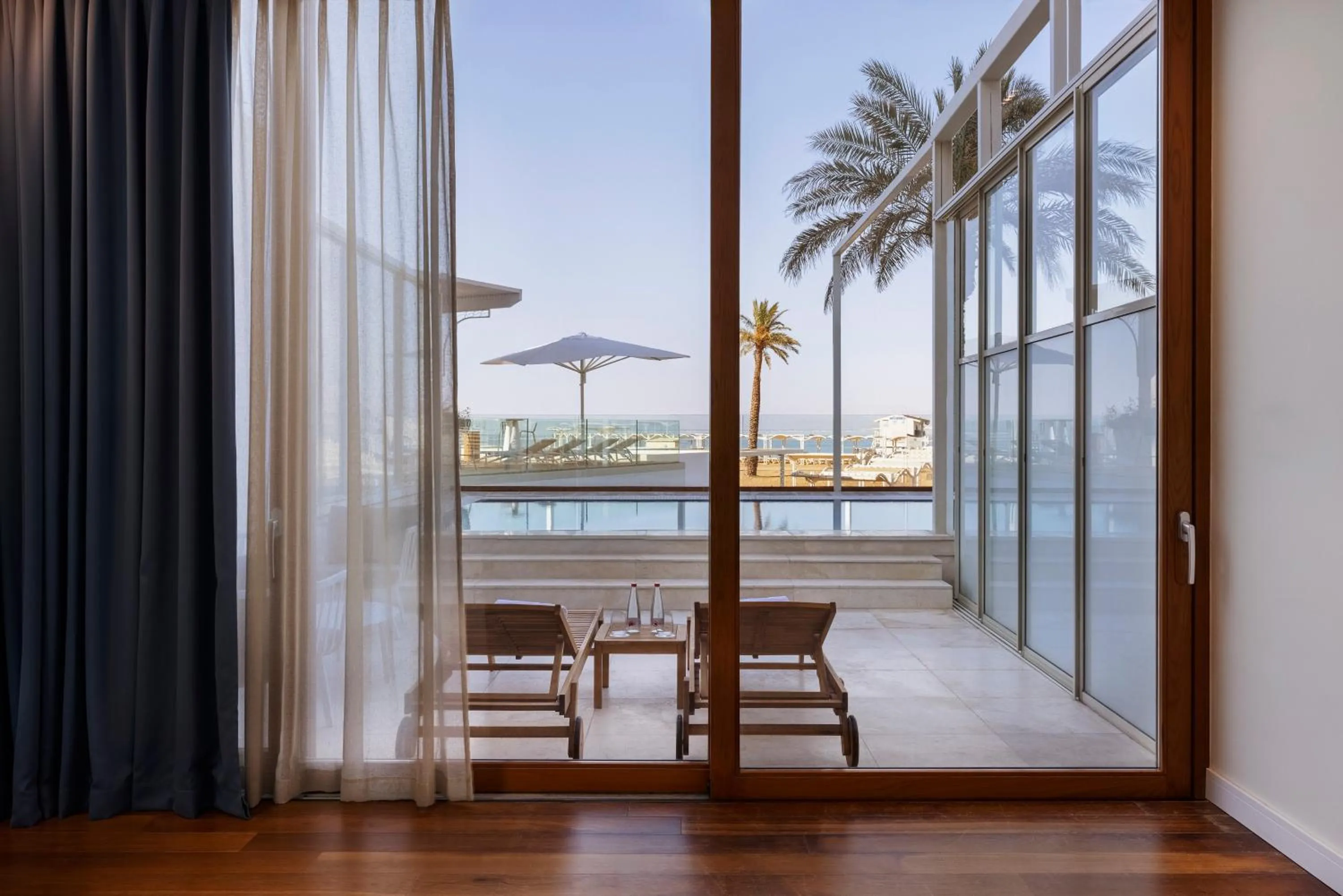 Patio in Herbert Samuel Hod Dead Sea Hotel