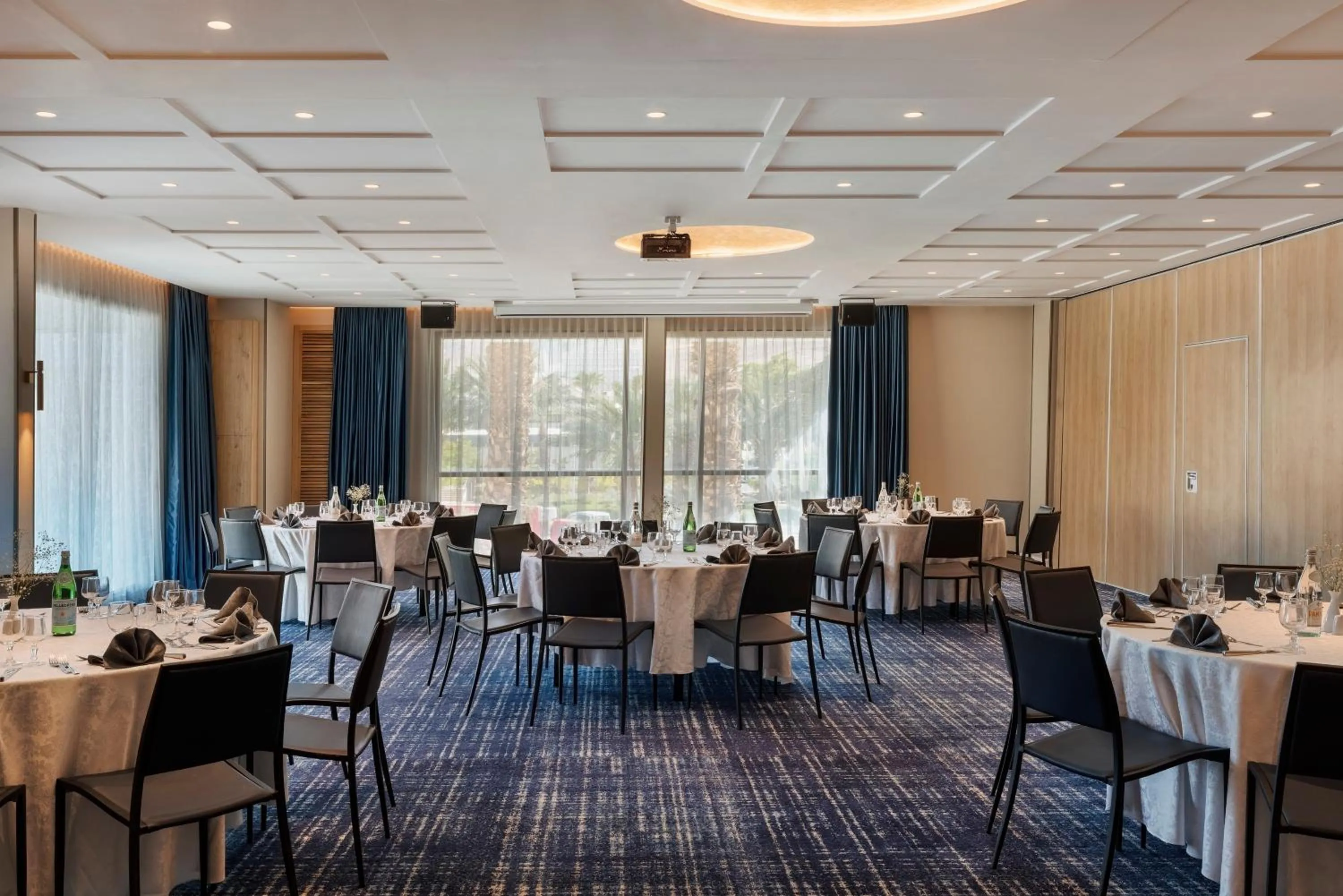 Banquet/Function facilities in Herbert Samuel Hod Dead Sea Hotel