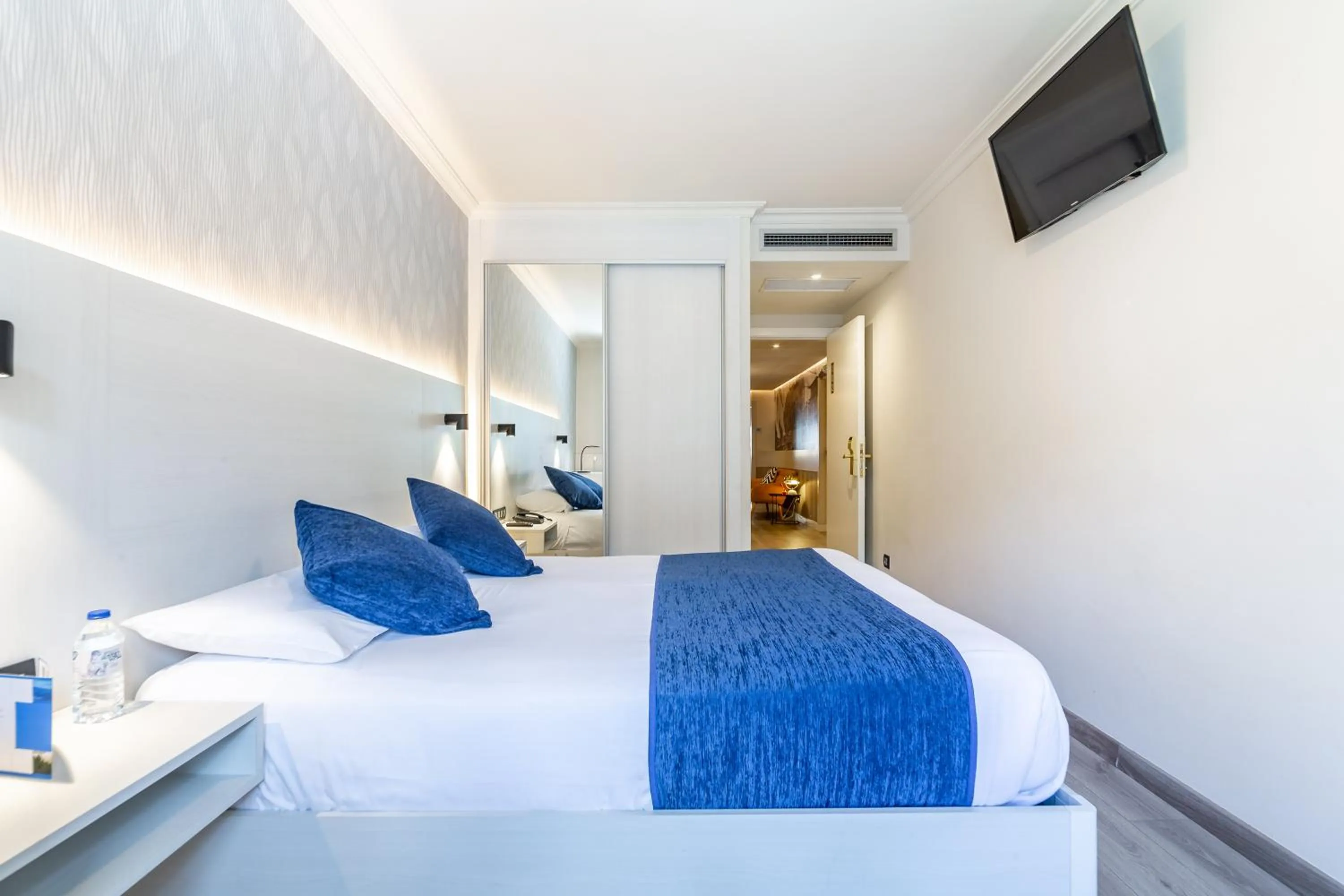 Bed in Hotel Atlántico Vigo