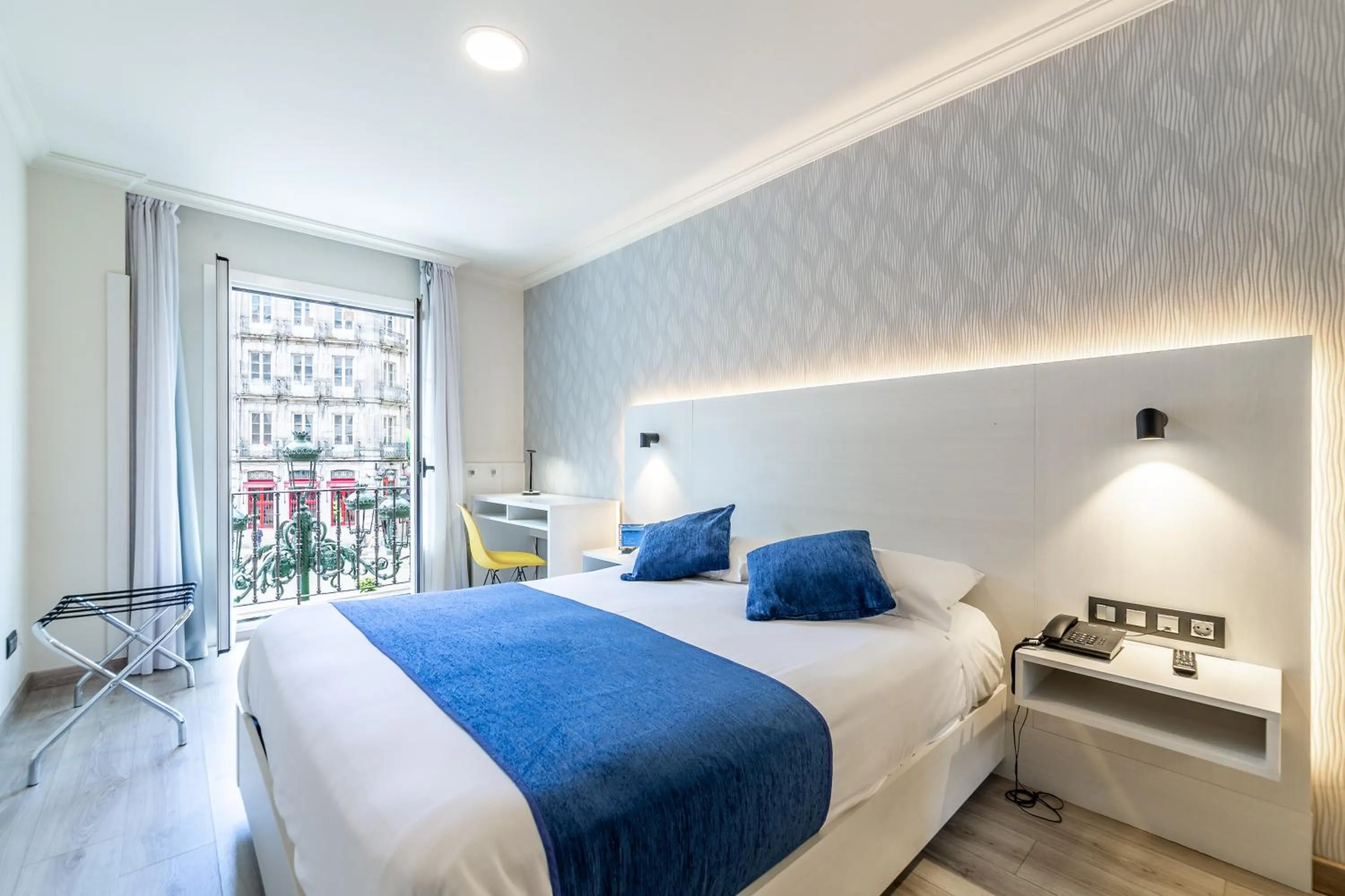 Bed in Hotel Atlántico Vigo