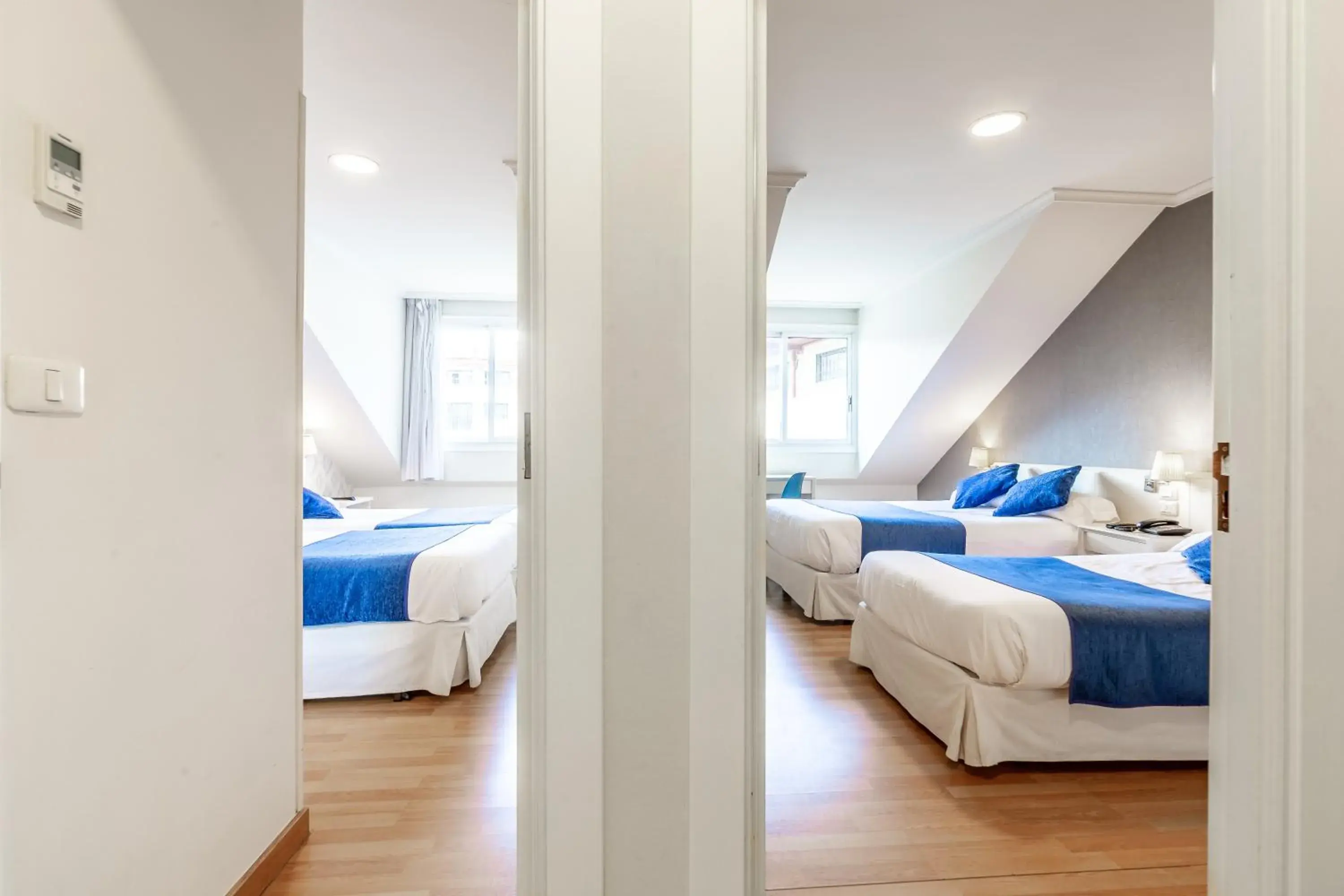 Standard Family Room in Hotel Atlántico Vigo Standard Family Room in Hotel Atlántico Vigo