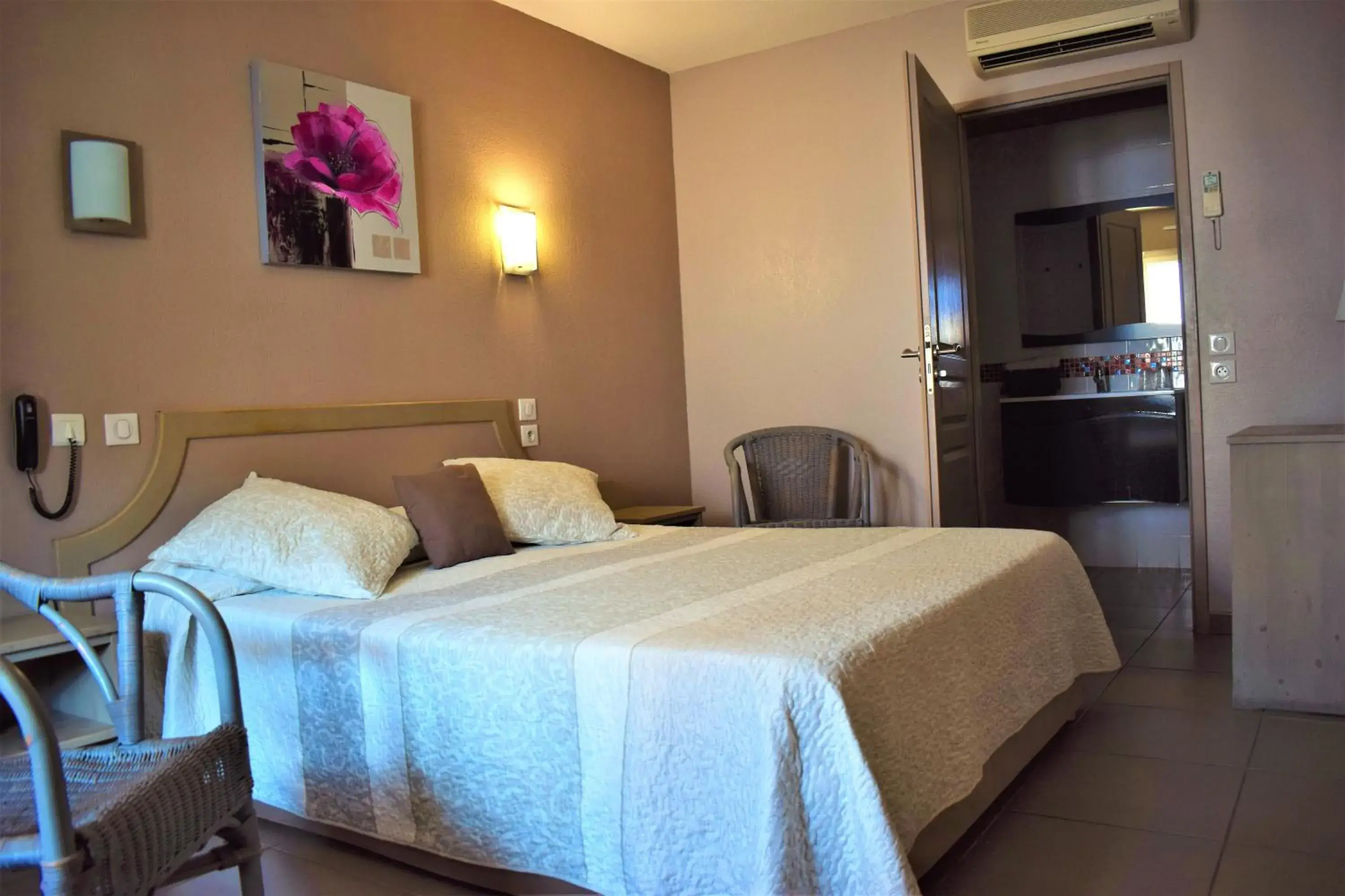 Standard Double Room - Court Side - Parking View in Le Maray Standard Double Room - Court Side - Parking View in Le Maray