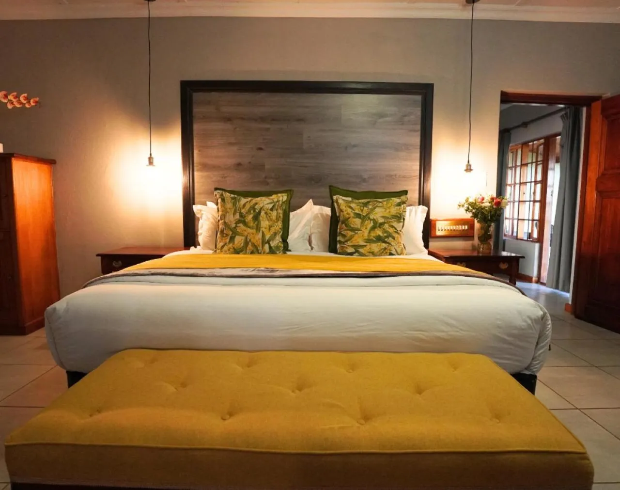 Bed in Coach House Hotel & Spa Tzaneen