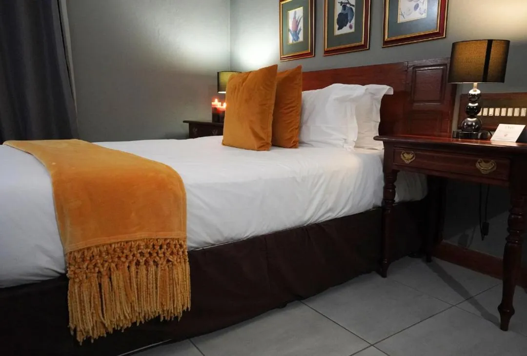Bed in Coach House Hotel & Spa Tzaneen