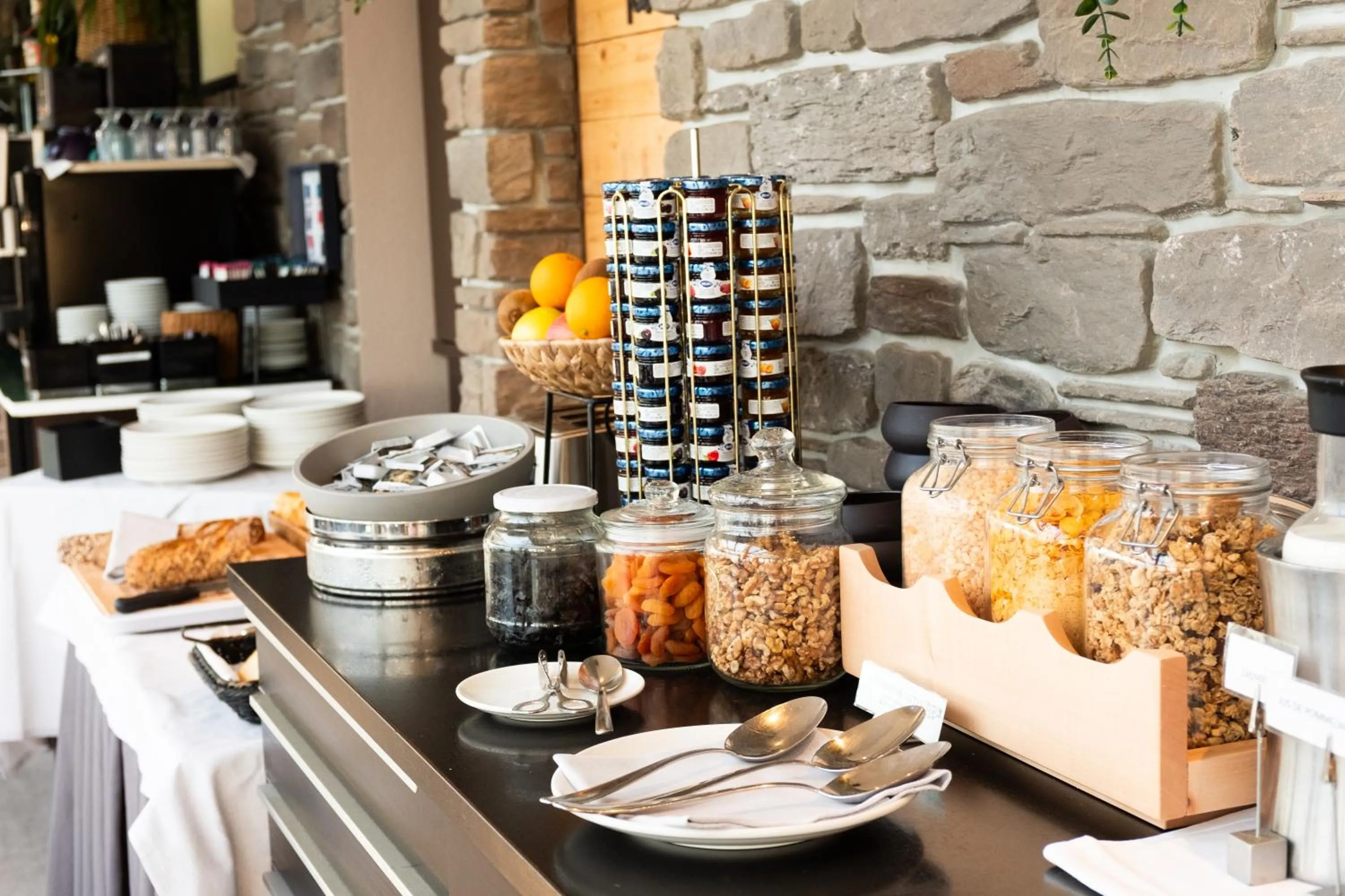 Restaurant/places to eat in Baron Tavernier Hotel Restaurant & SPA