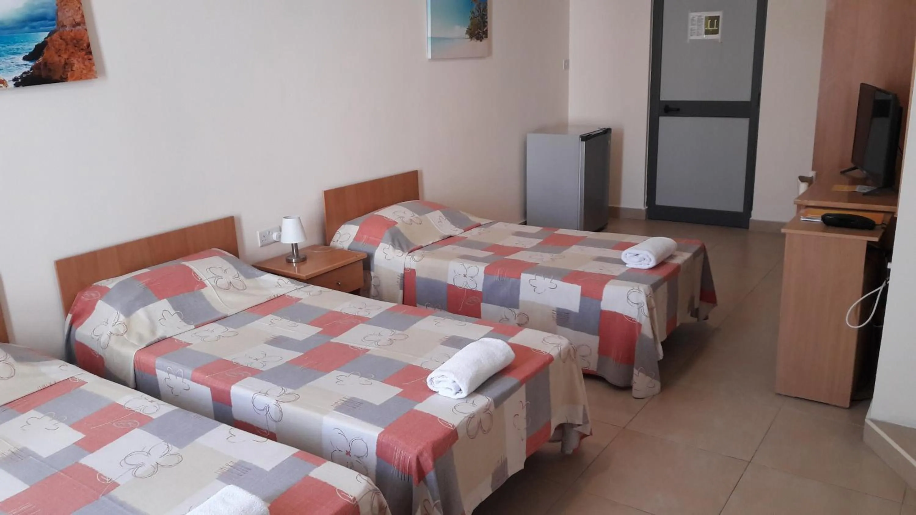 Bedroom, Bed in Tropicana Hotel