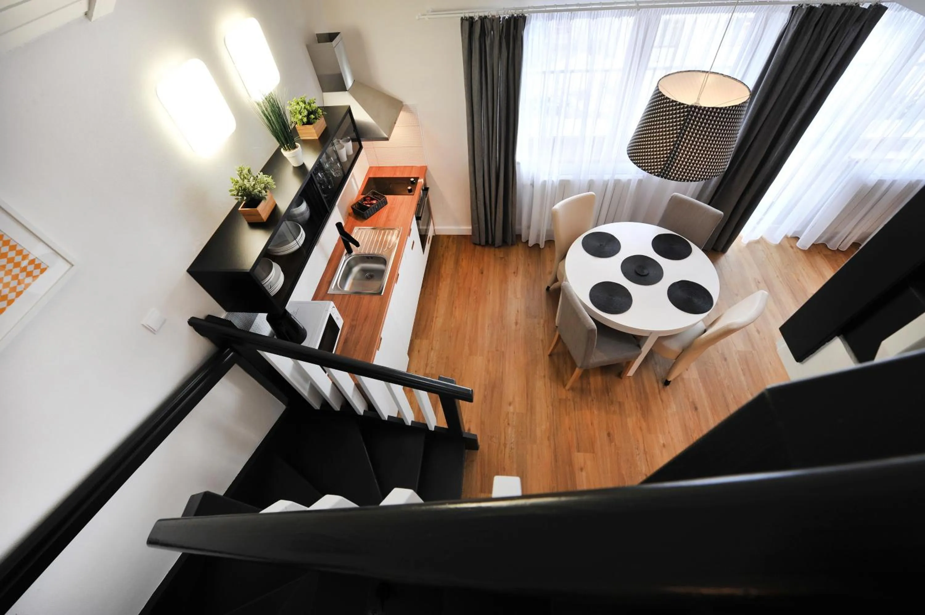 Photo of the whole room in APLEND Vila Beatrice