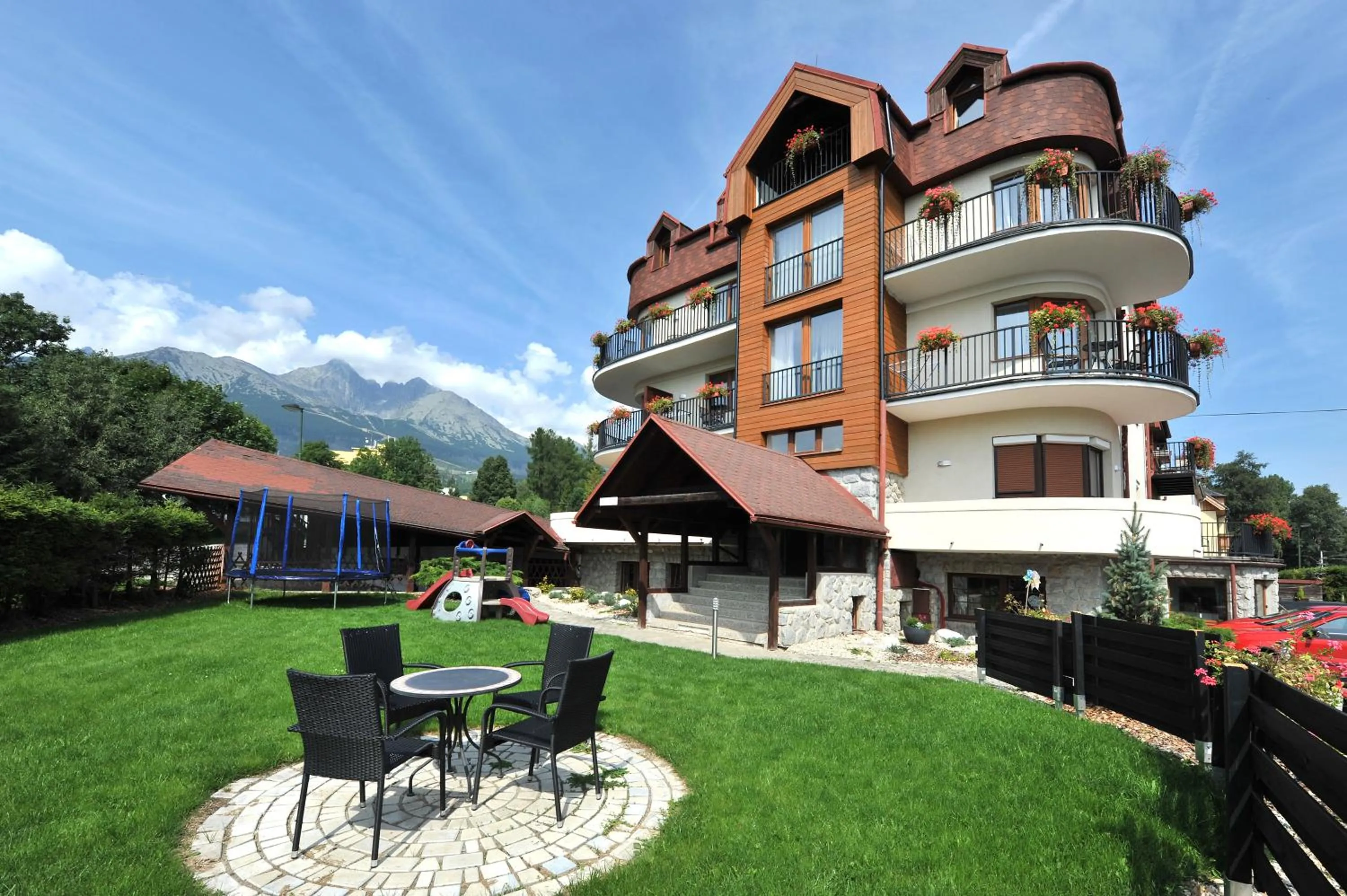 Property building in APLEND Vila Beatrice