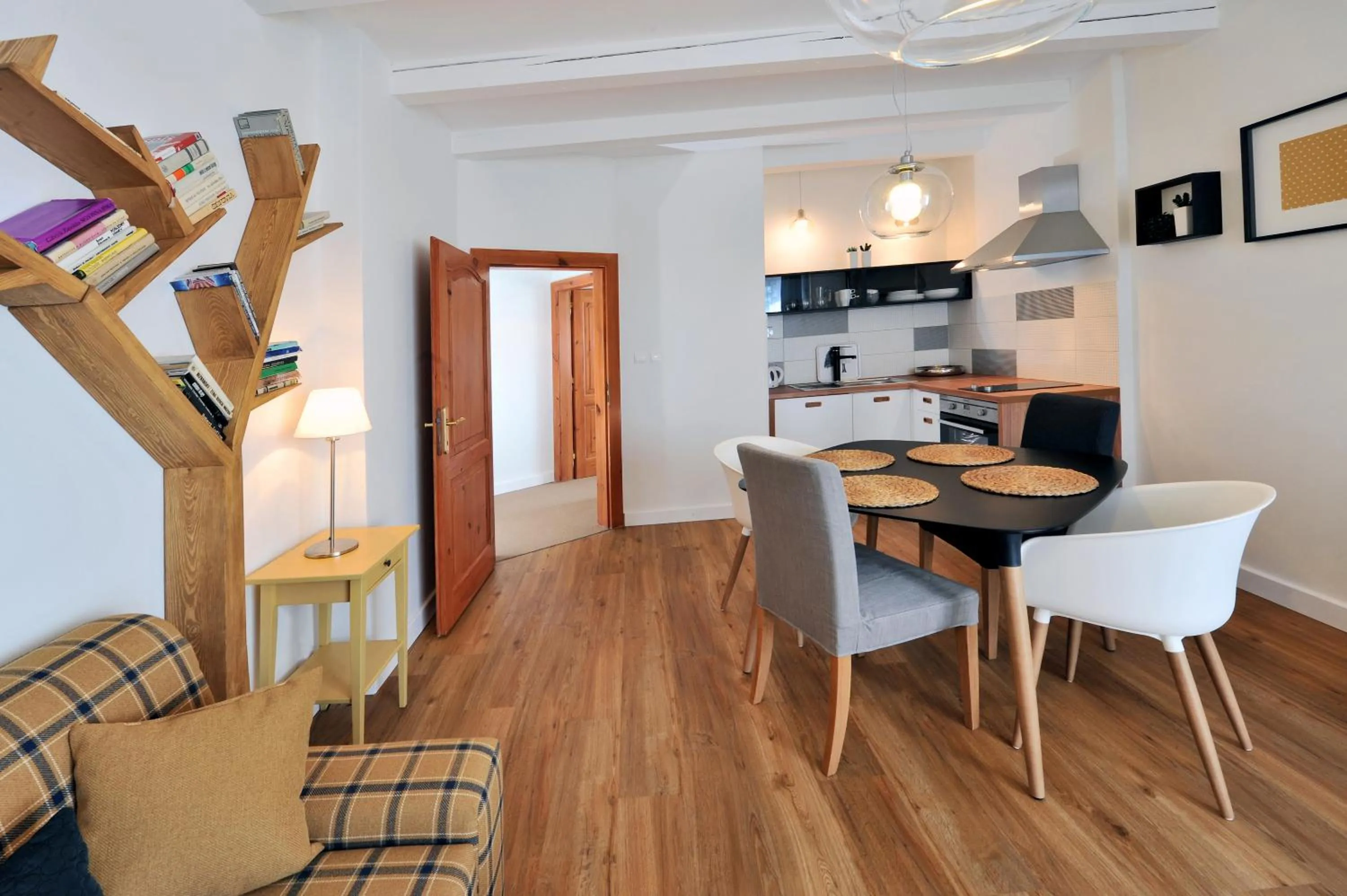 Photo of the whole room in APLEND Vila Beatrice