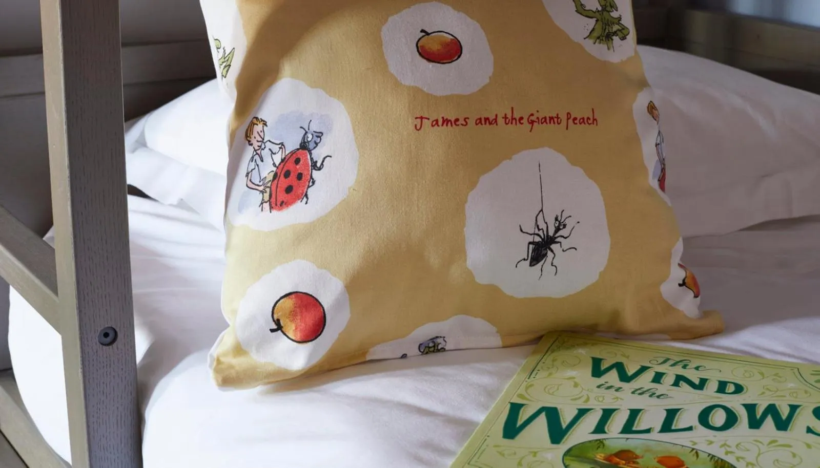 bunk bed, Bed in The Swan, Streatley, Berkshire