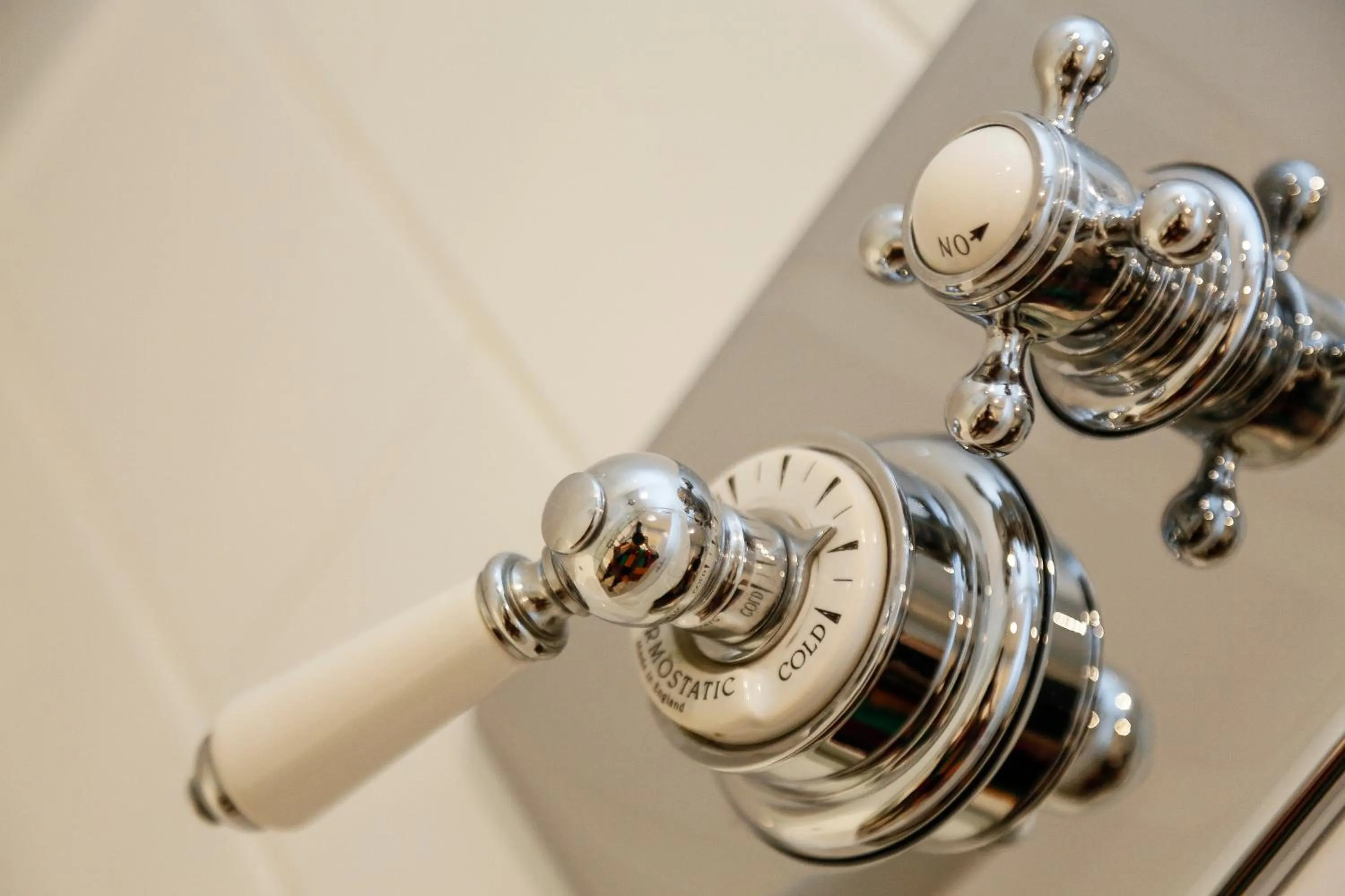 Bathroom in The Swan, Streatley, Berkshire