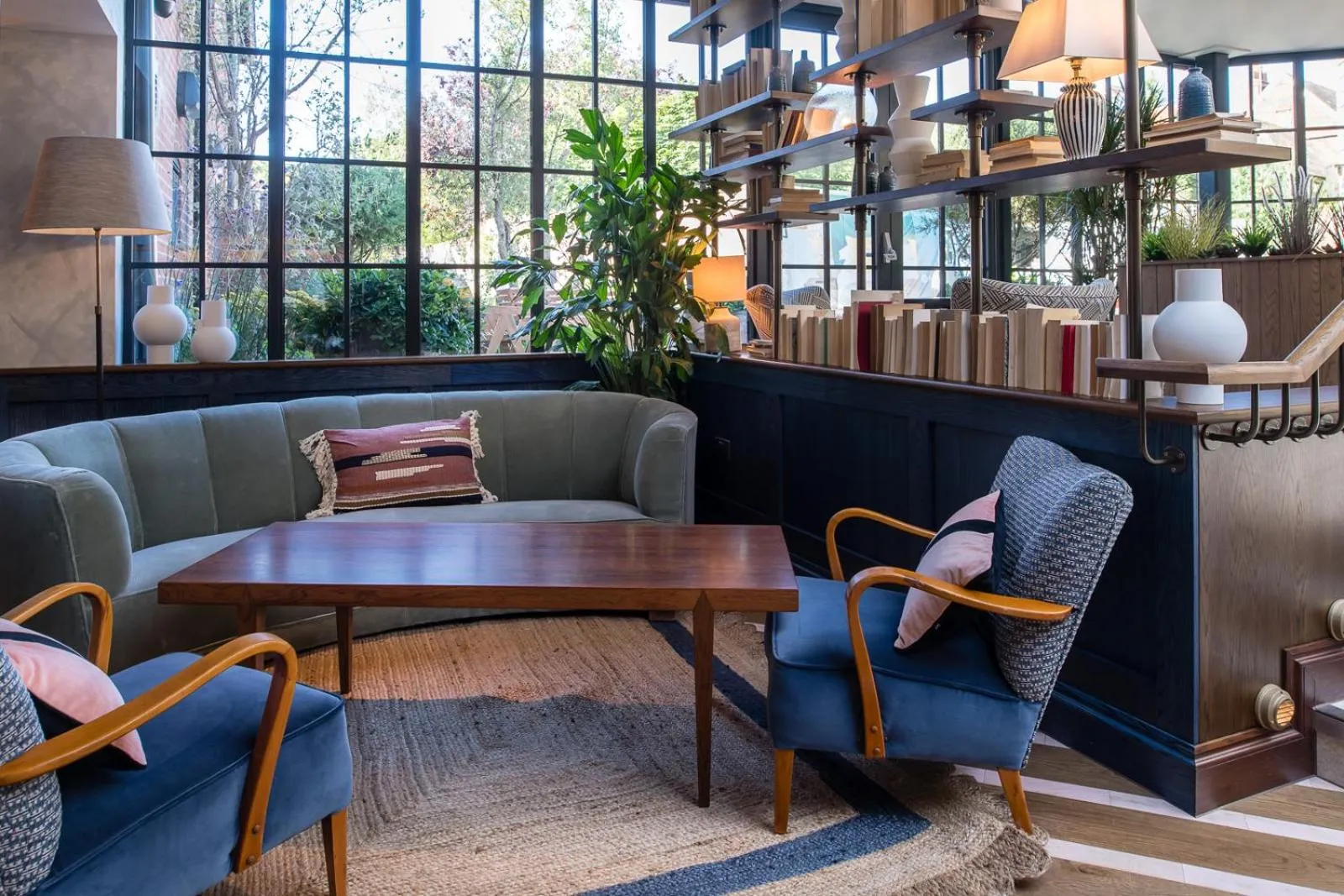 Restaurant/places to eat in The Swan, Streatley, Berkshire