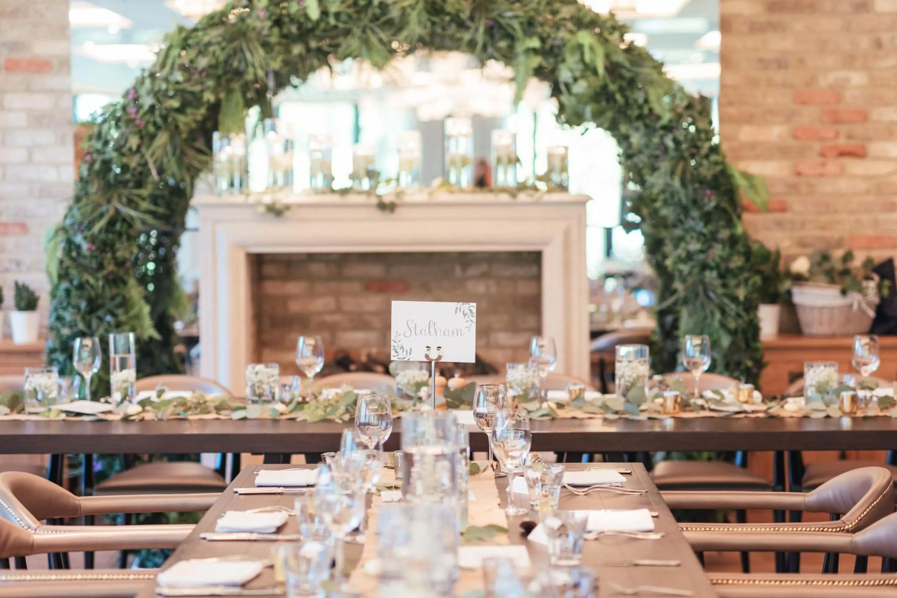 wedding in The Swan, Streatley, Berkshire