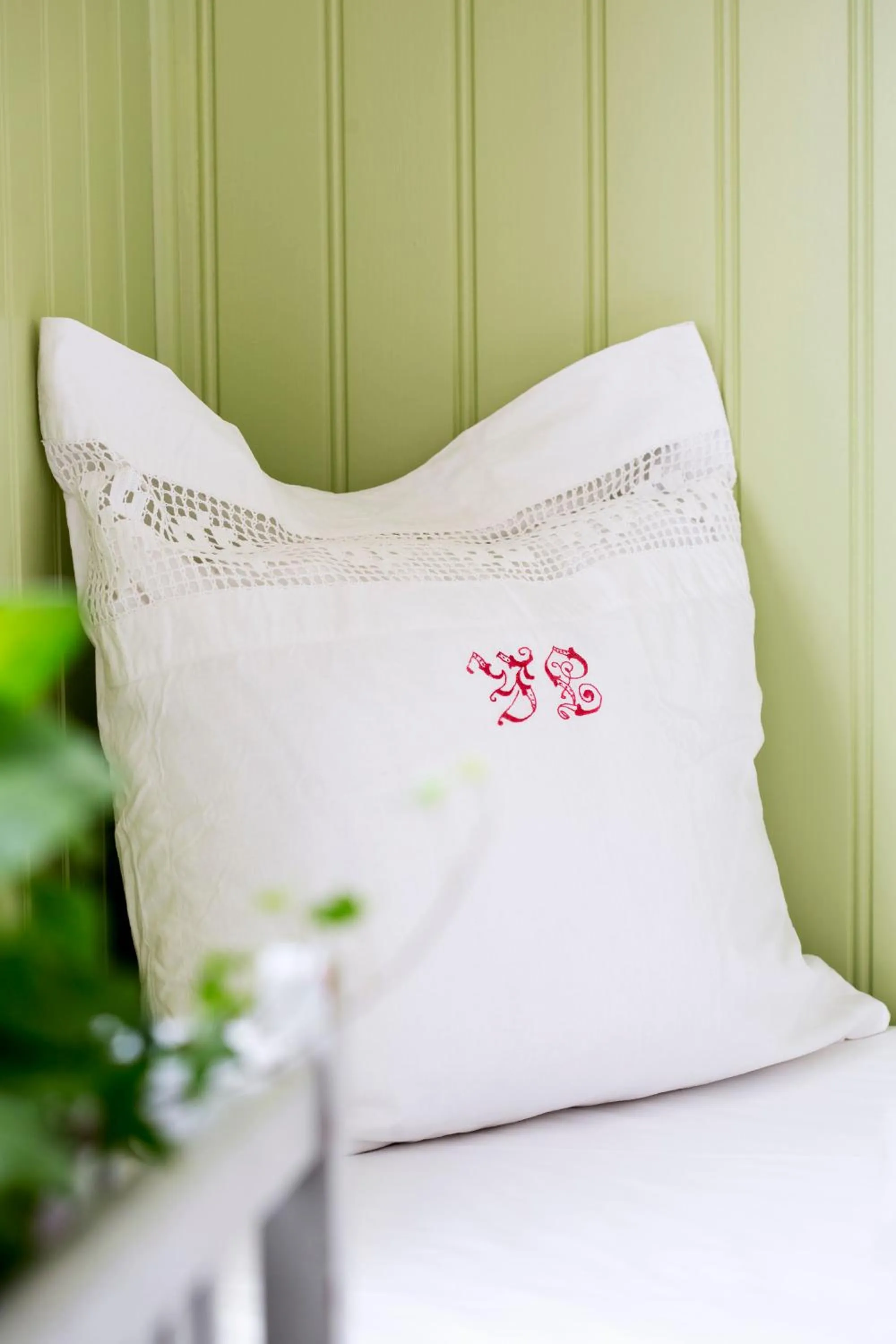 Bed in Strandvillan Hotell och Bed & Breakfast