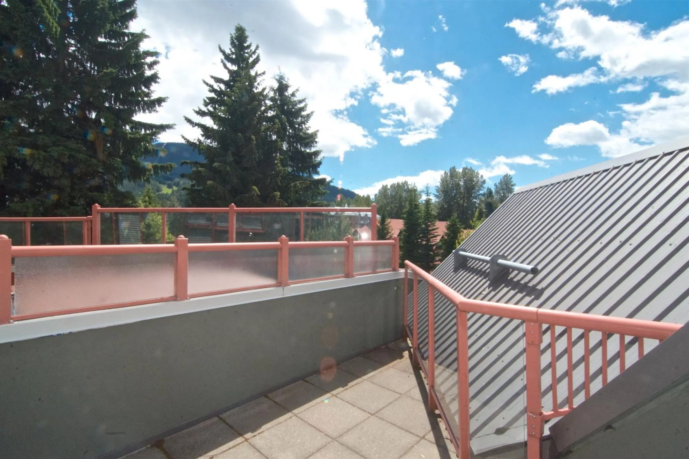 Alpenglow Lodge by Bill