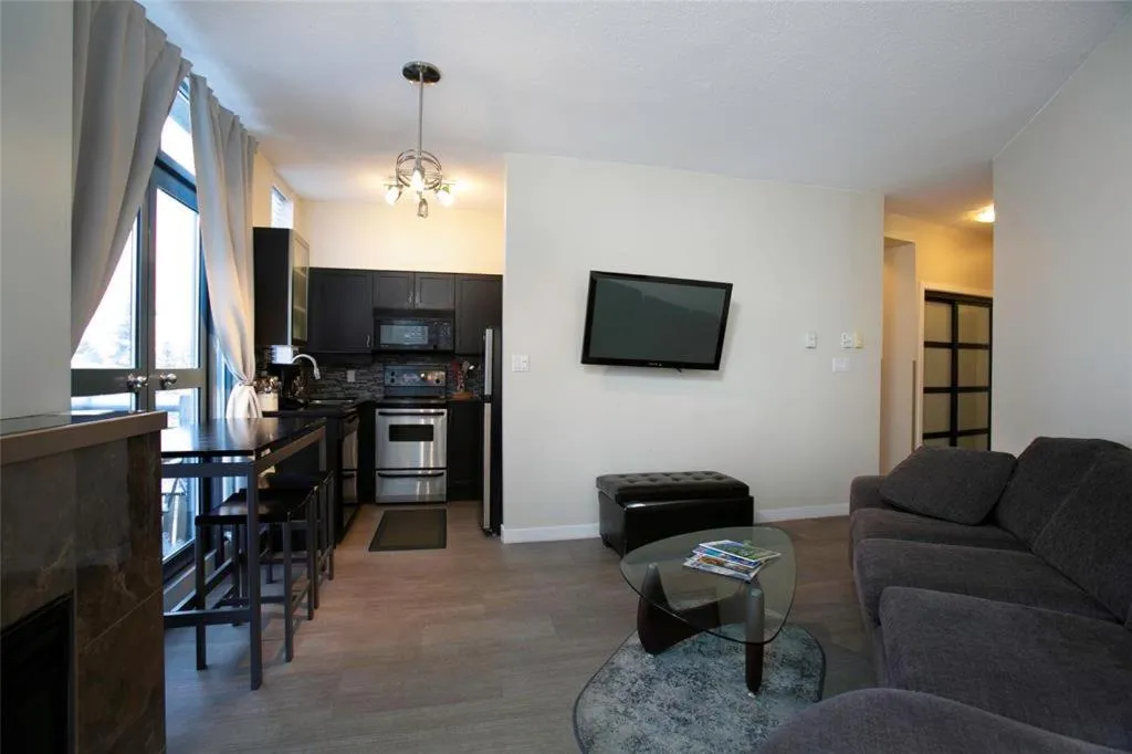 Living room in Alpenglow Lodge by Bill