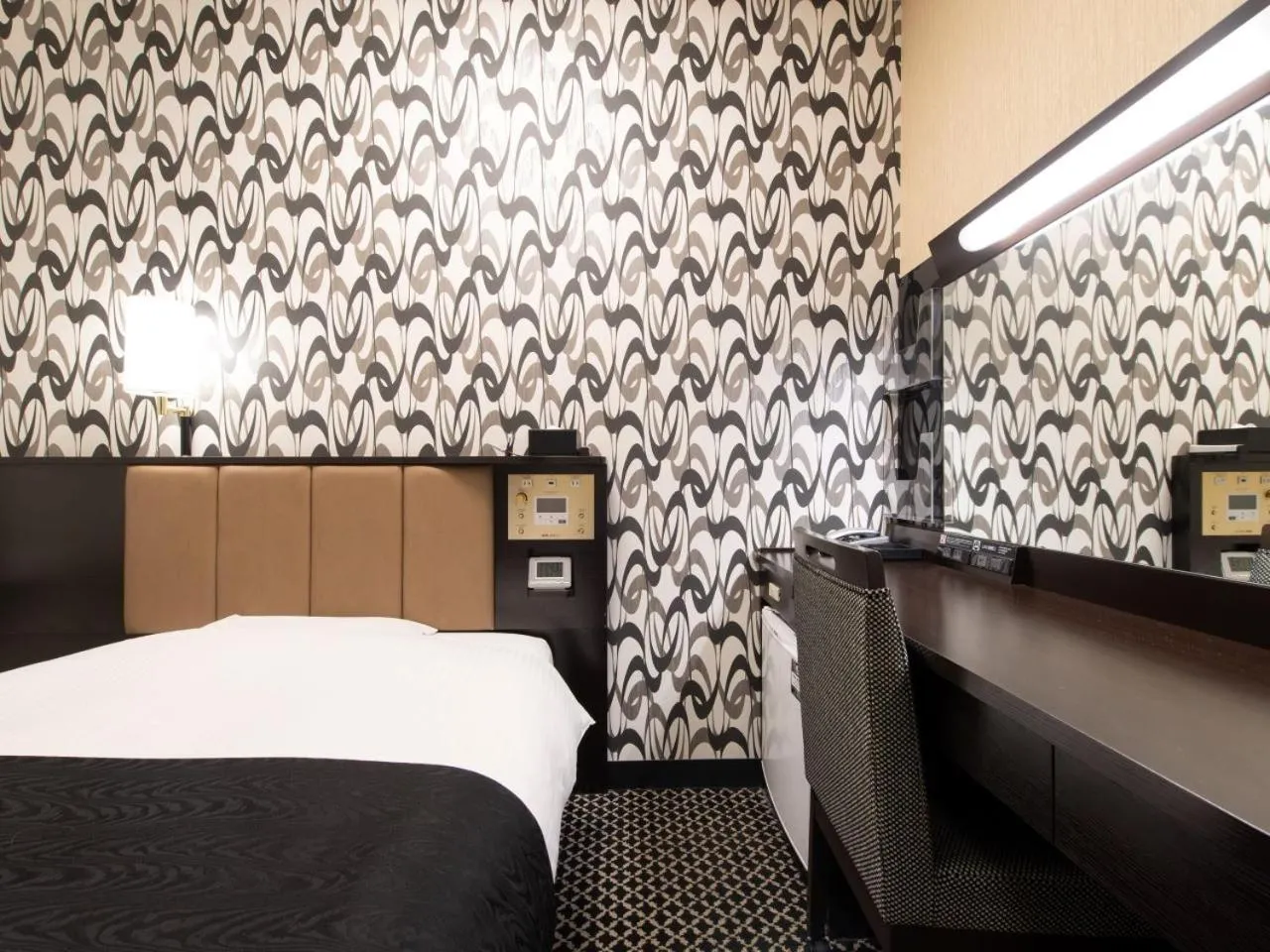 Bed in APA Hotel TKP Tokyo Nishi-Kasai