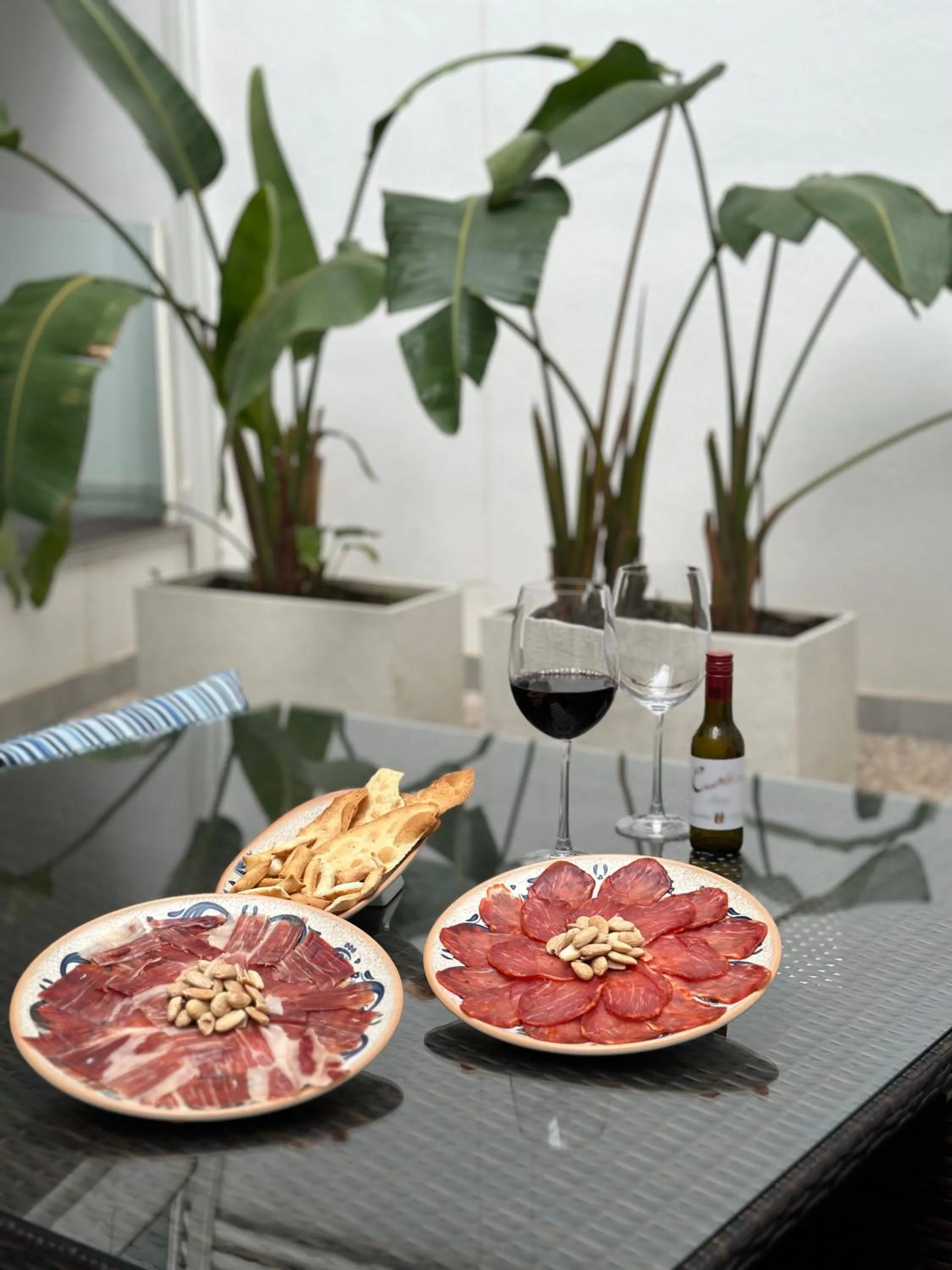 Restaurant/places to eat in La Boutique Puerta Osario