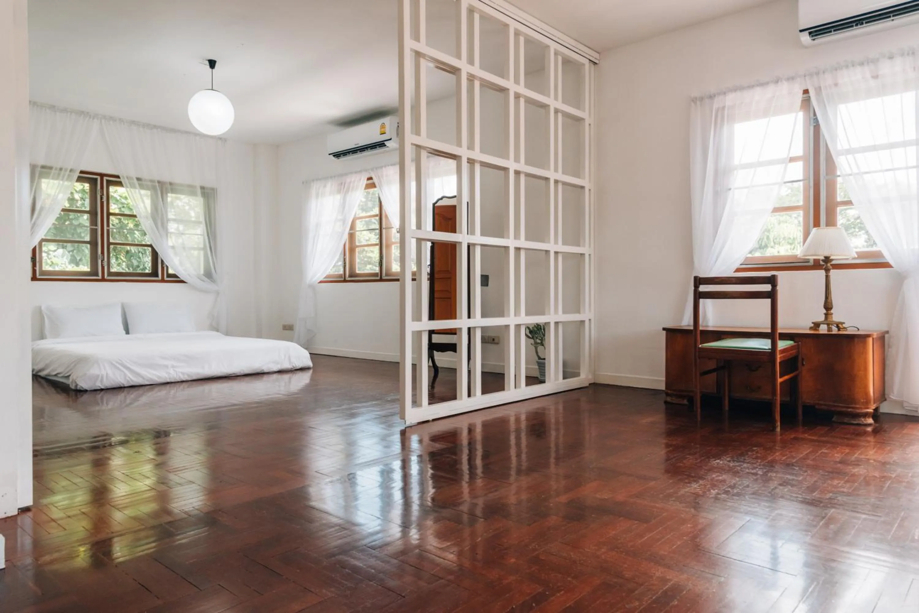 Bed in DoubleTree House