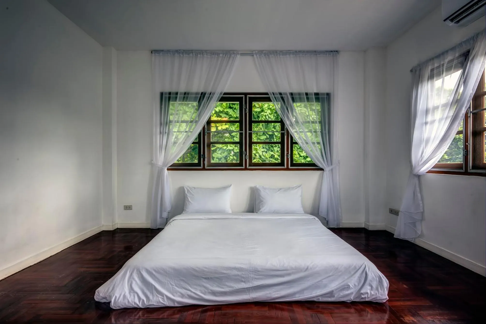 Bed in DoubleTree House