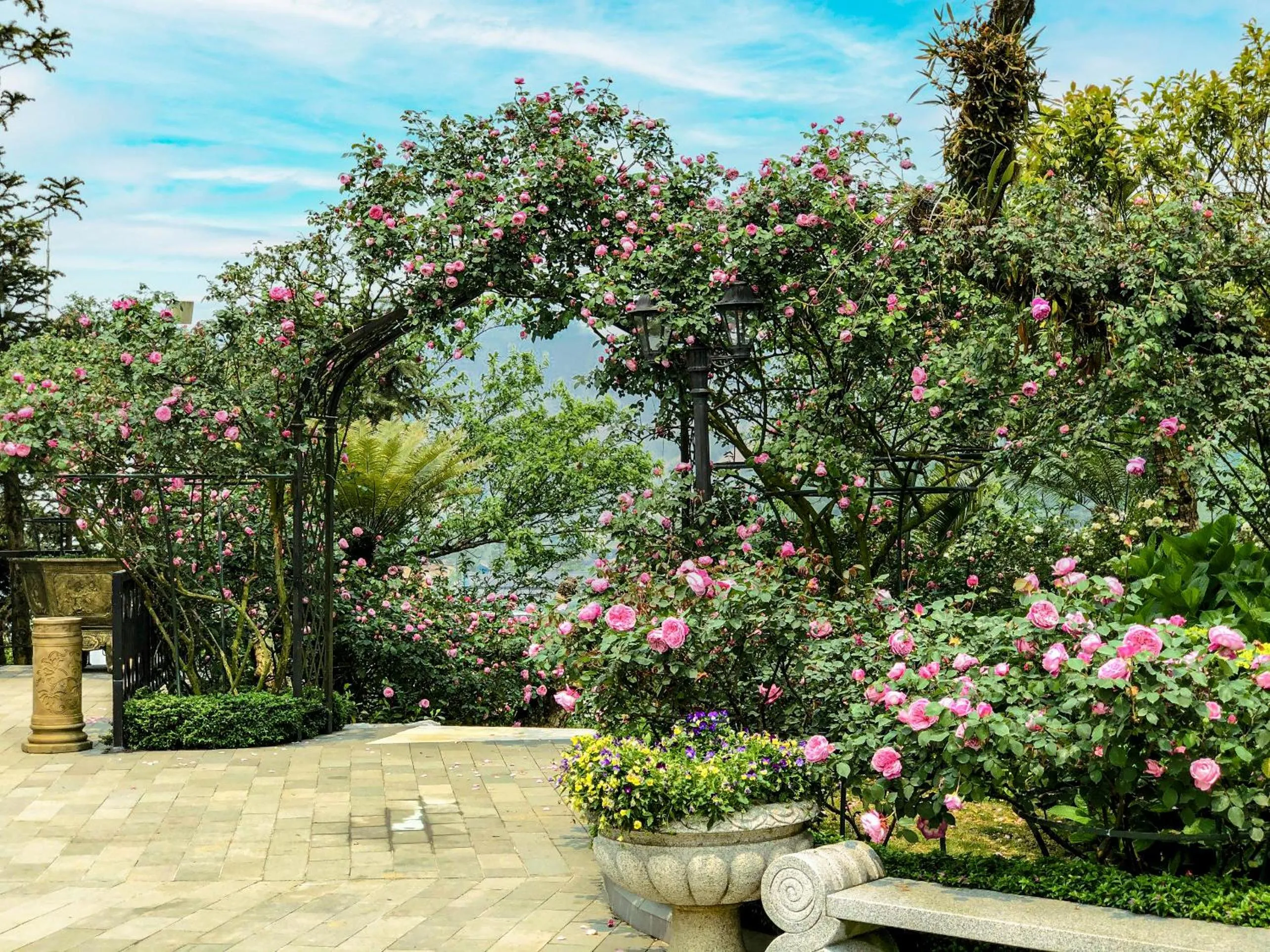 Garden in Silk Path Grand Sapa Resort & Spa