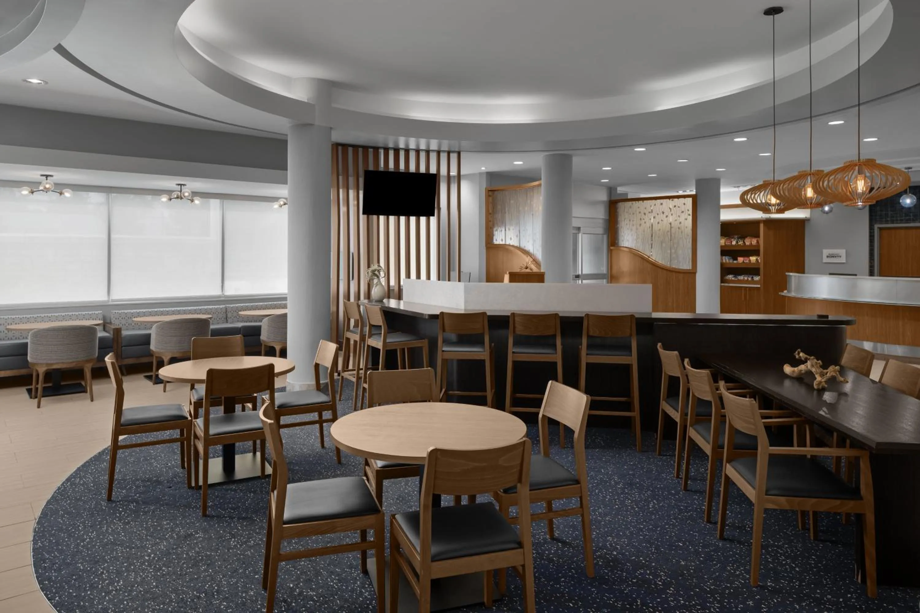 Food and drinks in SpringHill Suites Houston Intercontinental Airport