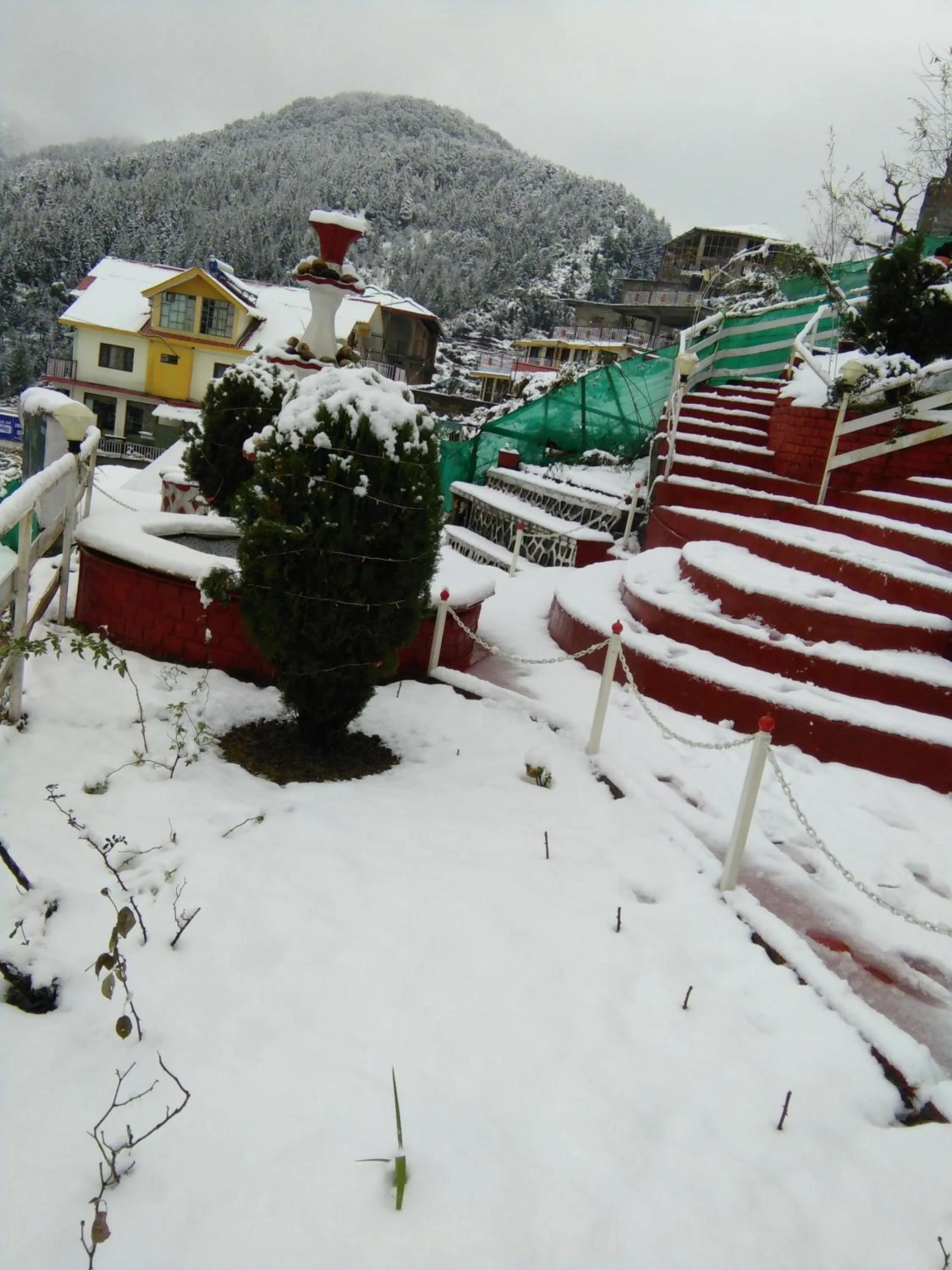 Facade/entrance in Hotel Victoriya Palace,Mcleod Ganj