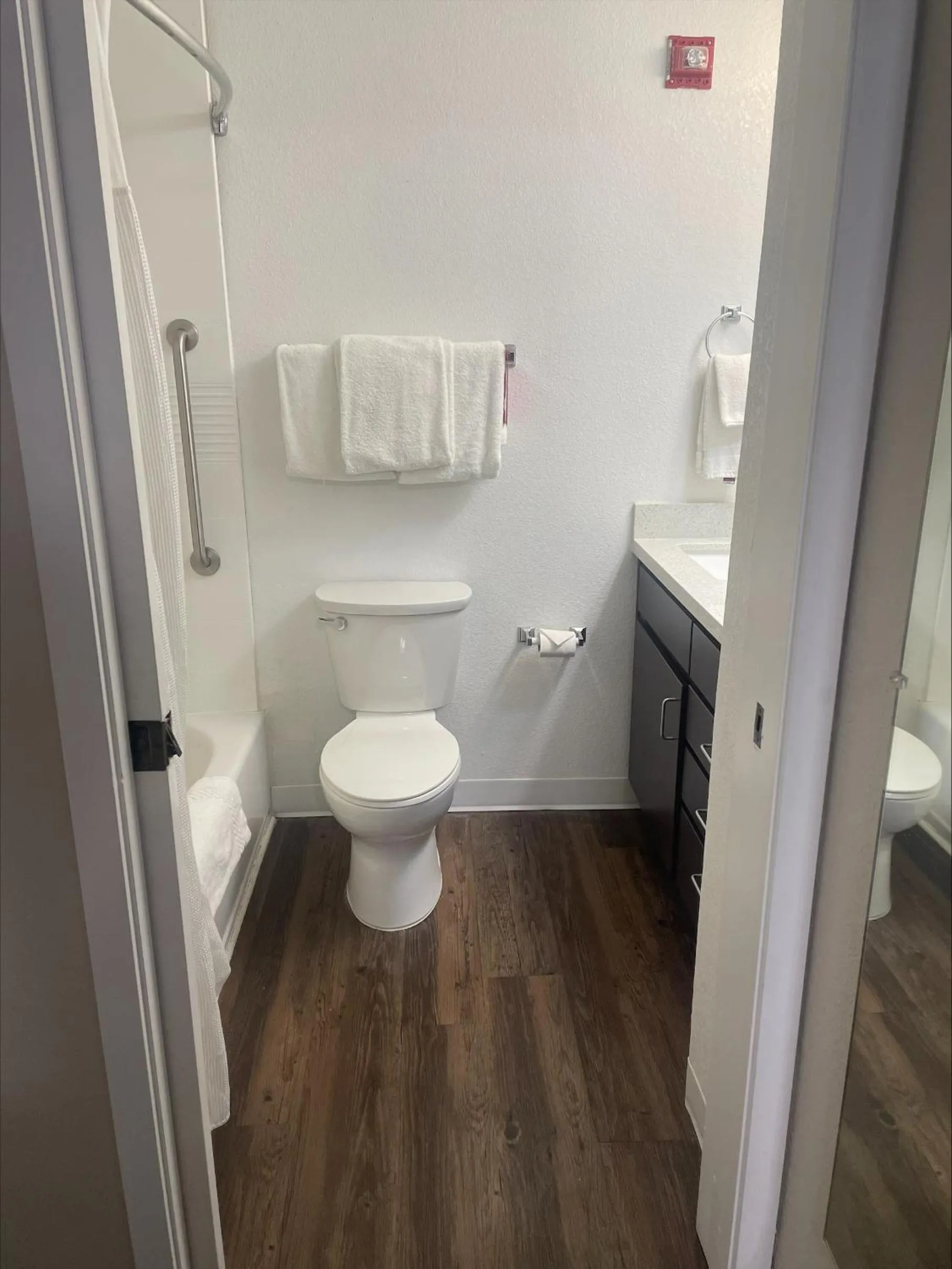 Bathroom in TownePlace Suites Wichita East