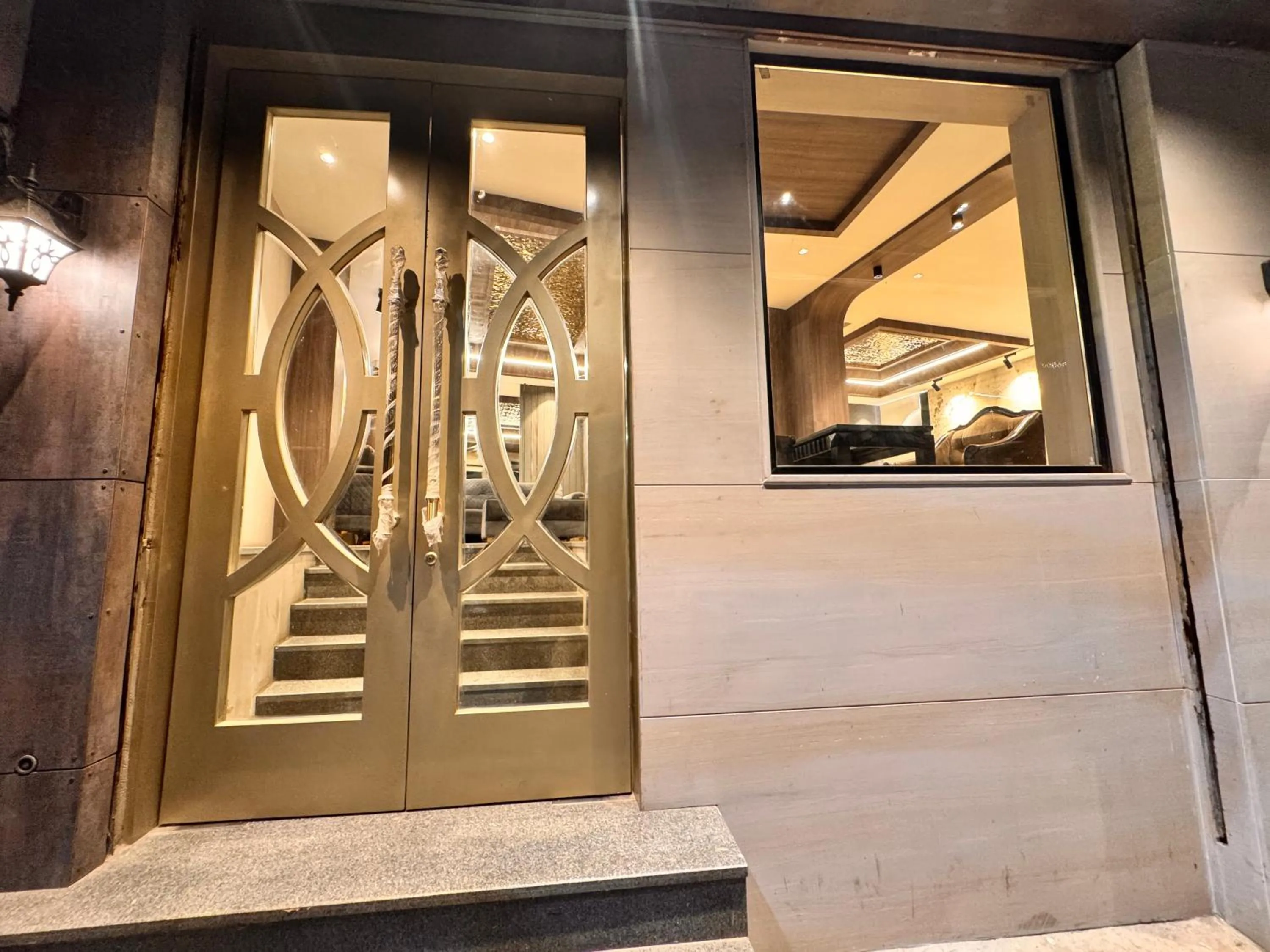 Facade/entrance in Hotel 51