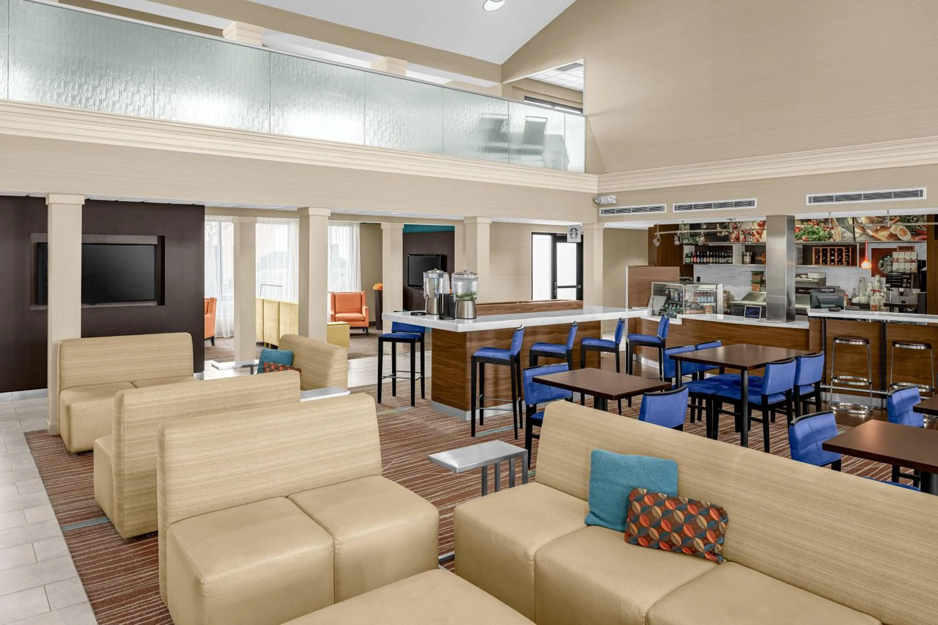 Lobby or reception in Courtyard by Marriott Wilmington/Wrightsville Beach
